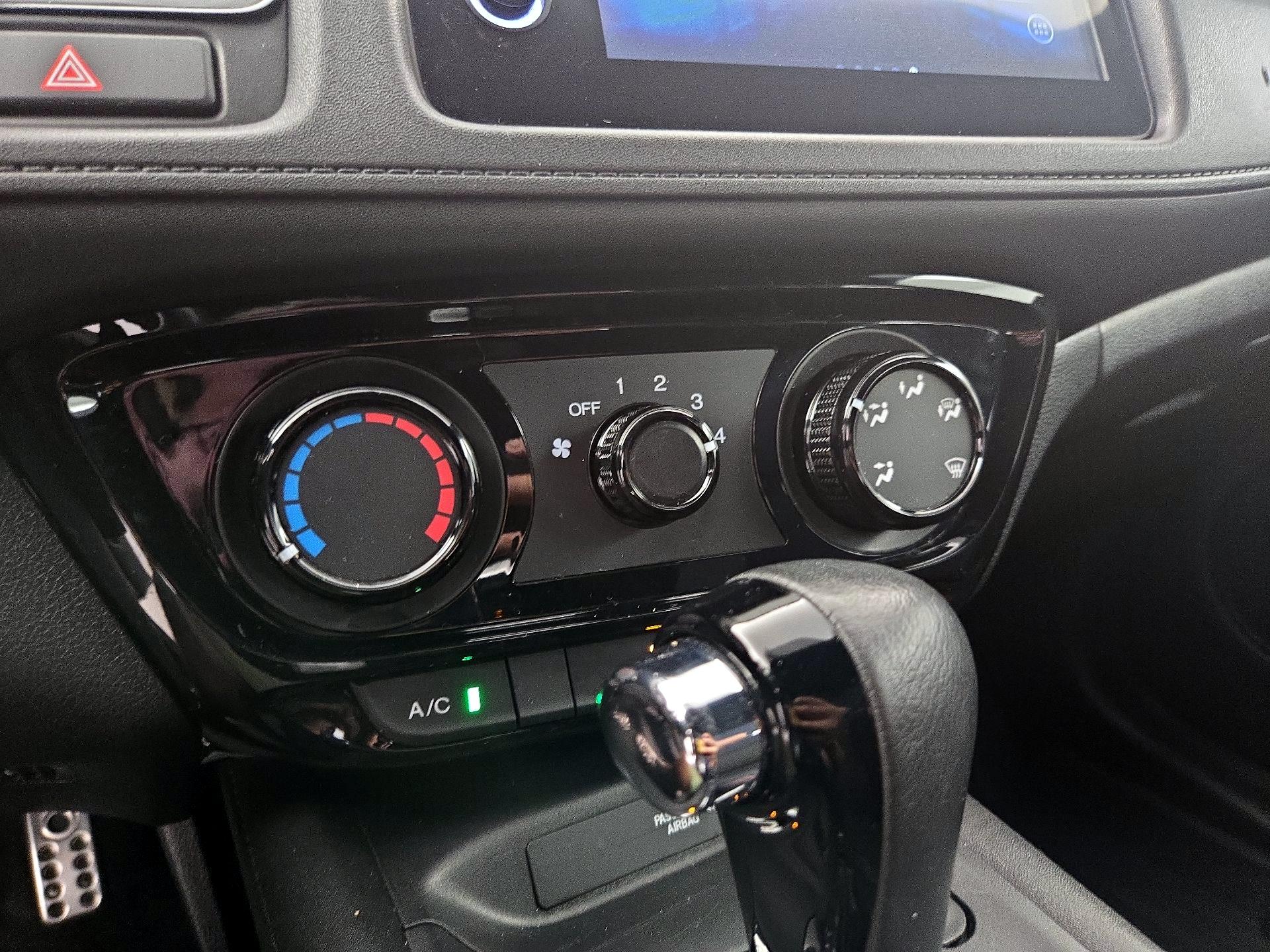 Thumbnail: 2019 Honda HR-V - 16