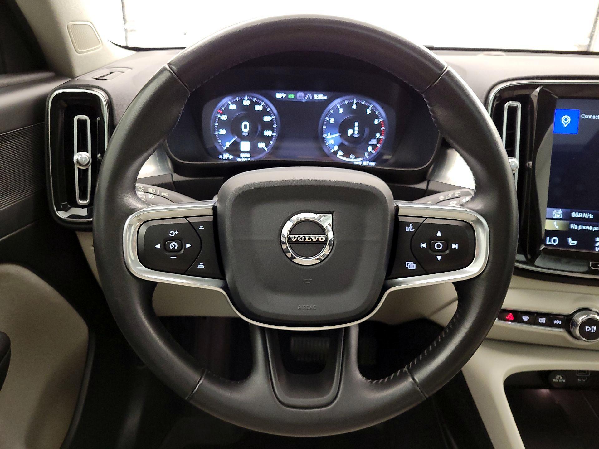 Thumbnail: 2019 Volvo XC40 - 10