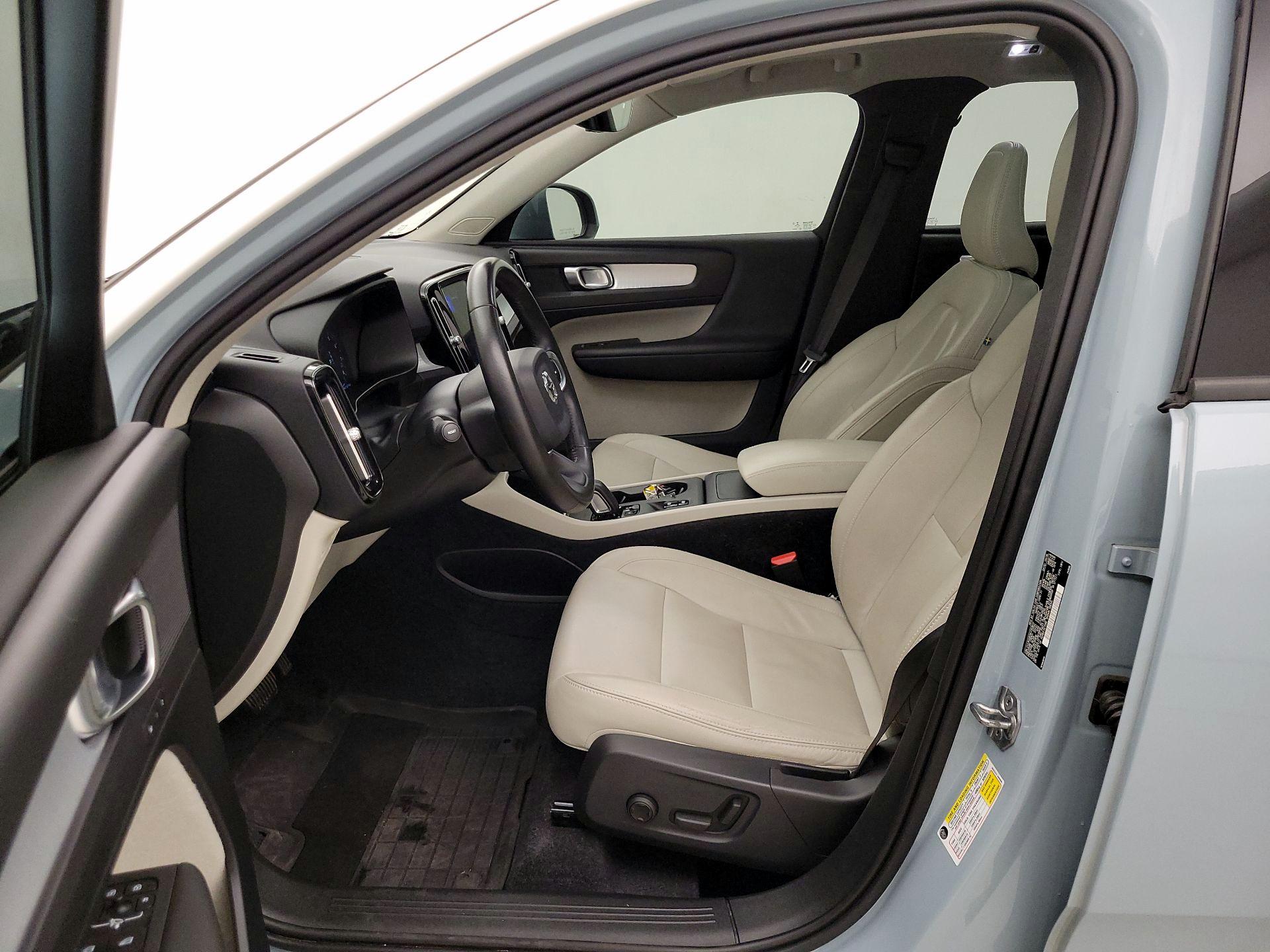 Thumbnail: 2019 Volvo XC40 - 11