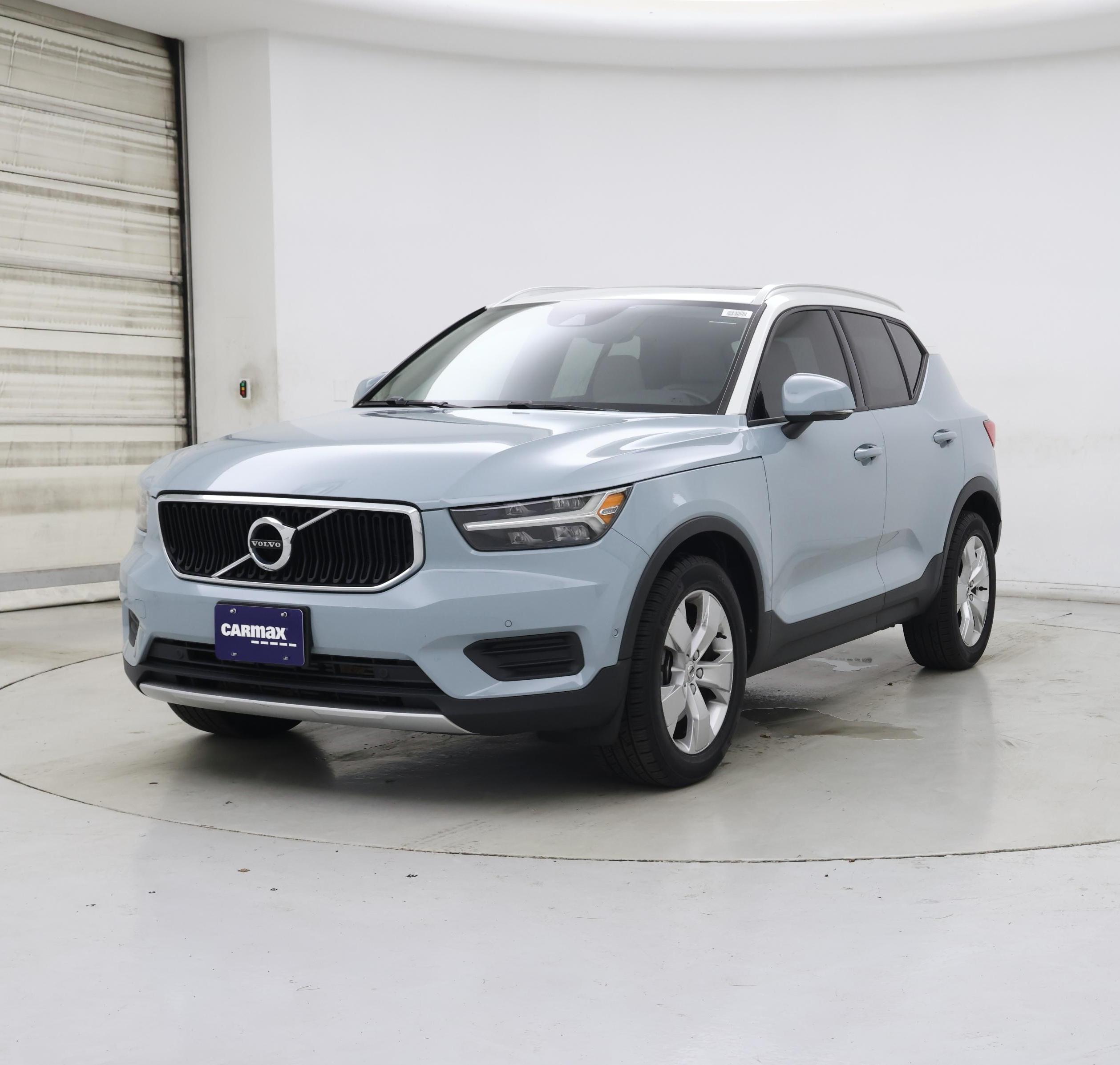 Thumbnail: 2019 Volvo XC40 - 4
