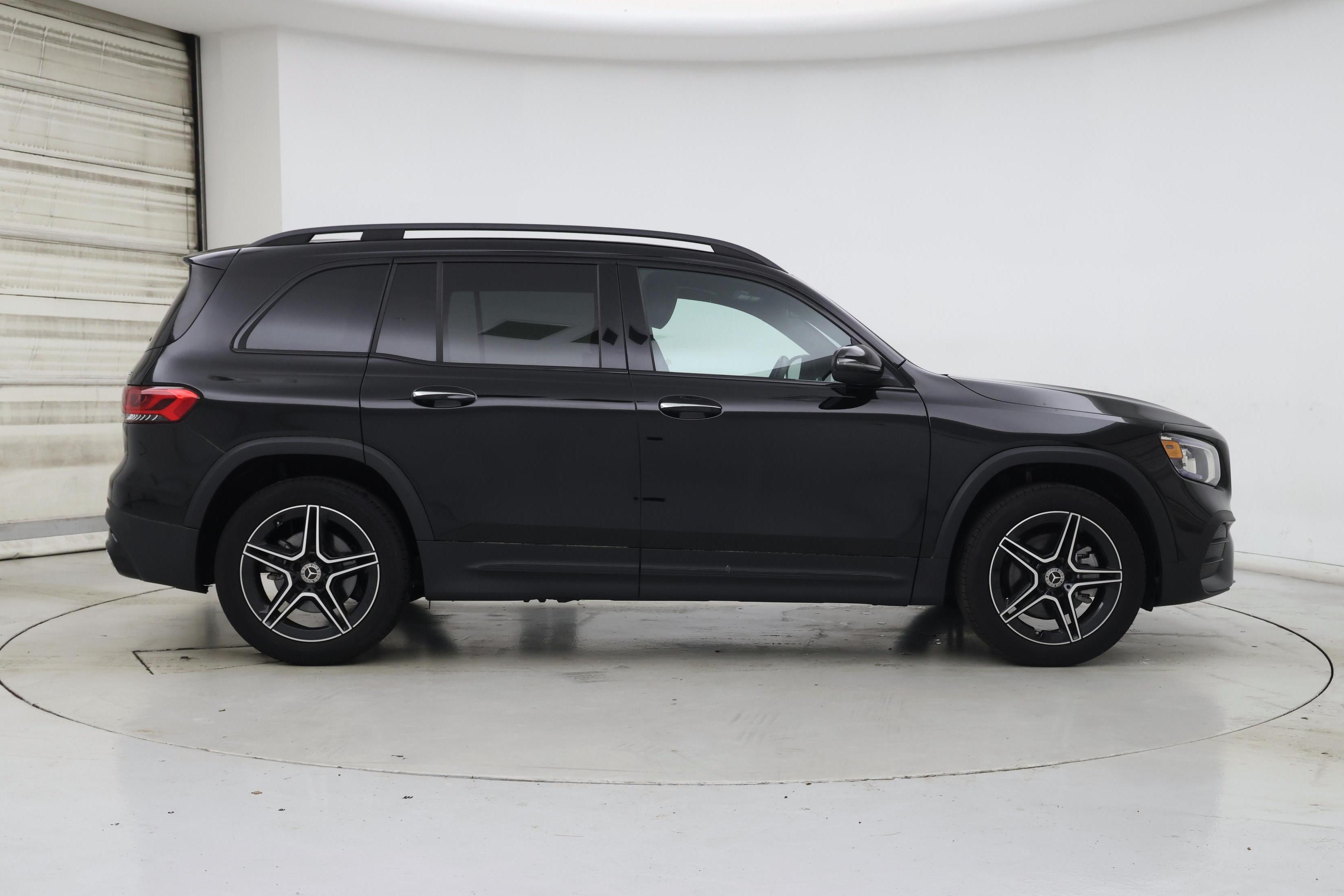 Thumbnail: 2023 Mercedes-Benz GLB - 7