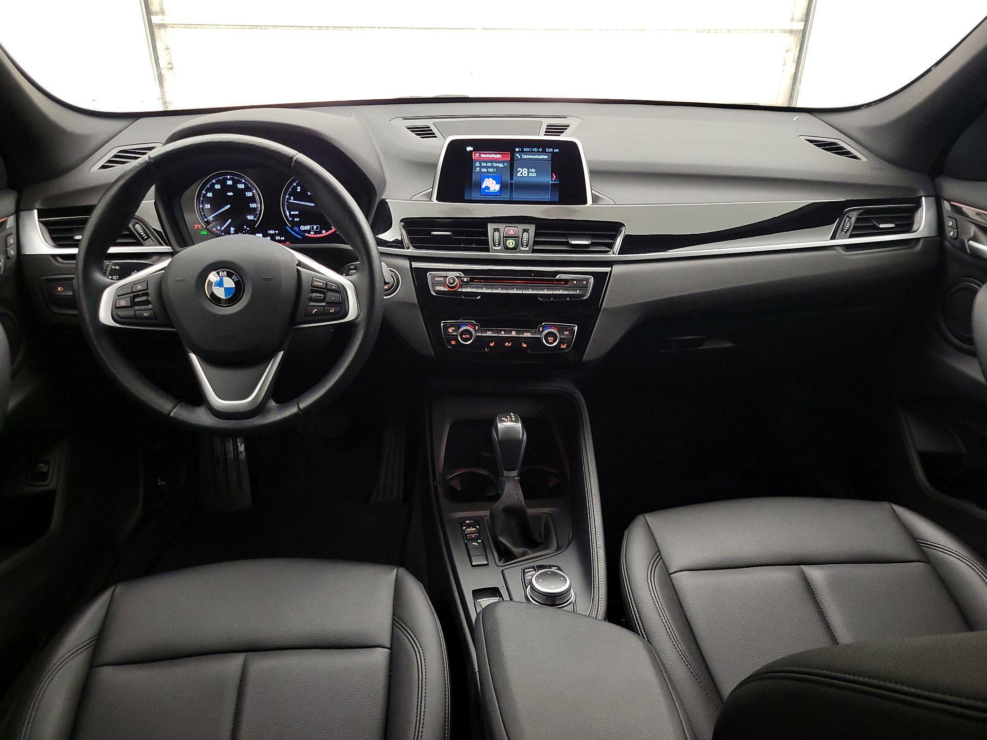 Thumbnail: 2019 BMW X1 - 9