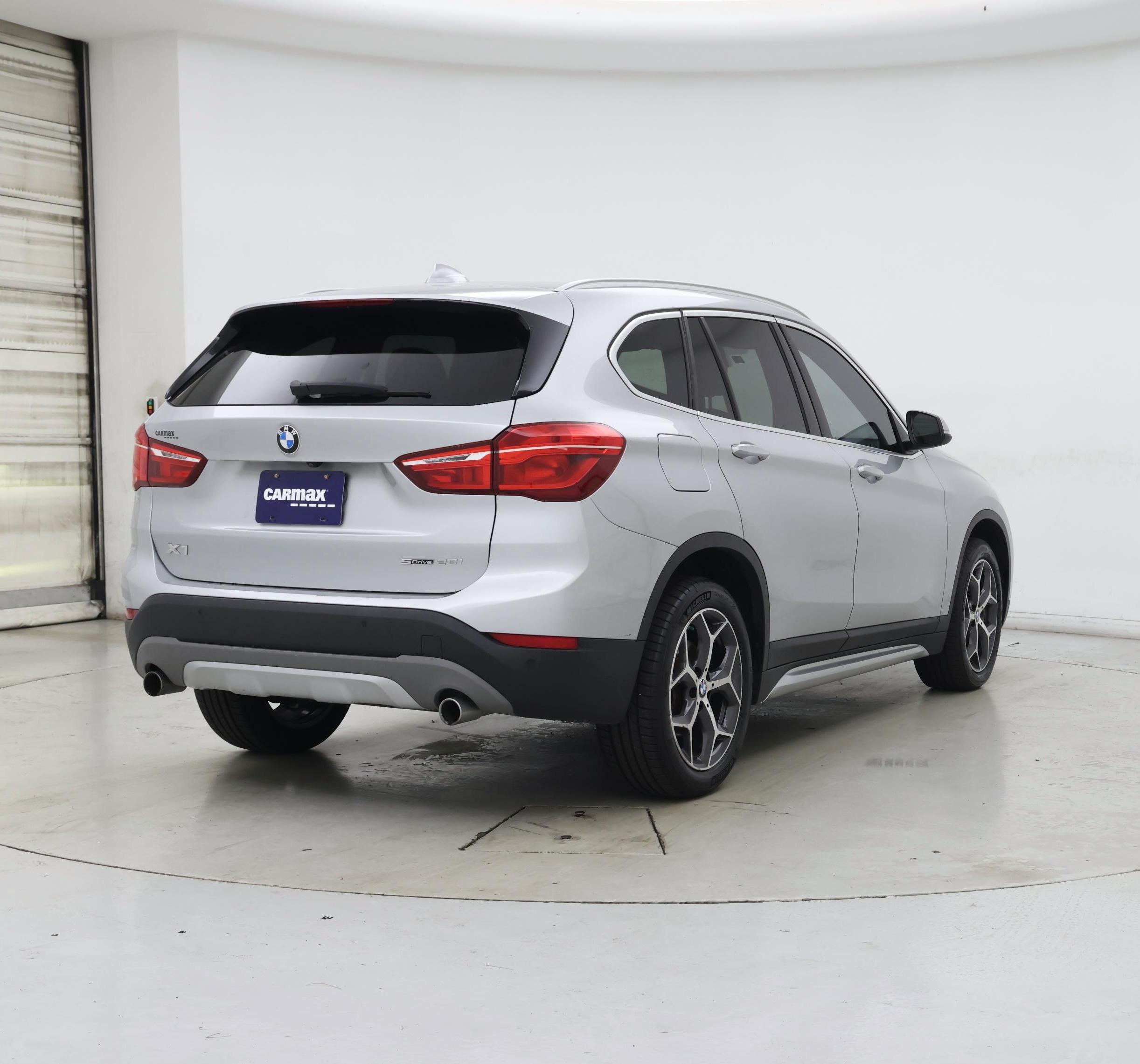 Thumbnail: 2019 BMW X1 - 8