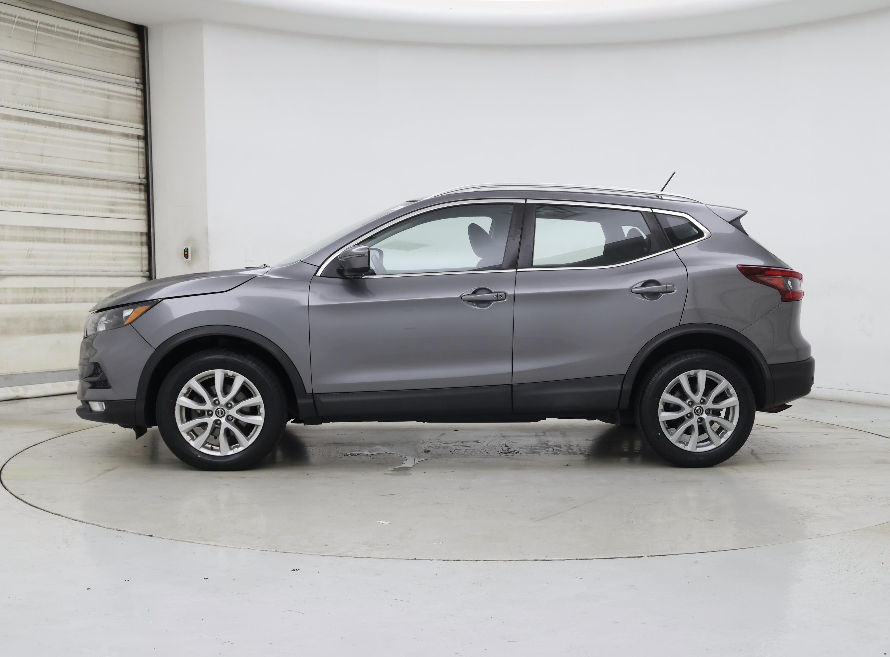 Thumbnail: 2020 Nissan Rogue Sport - 3
