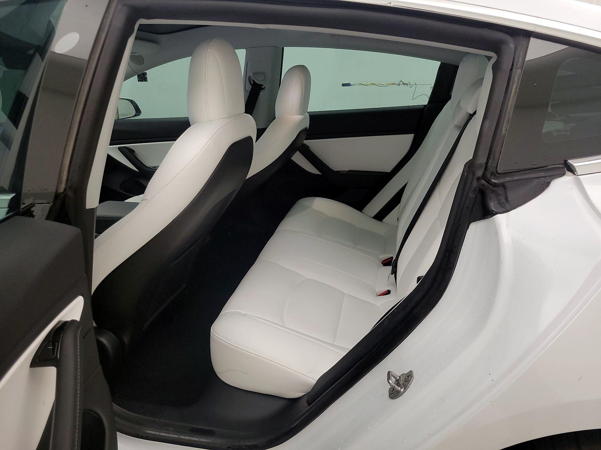 Thumbnail: 2020 Tesla Model 3 - 20