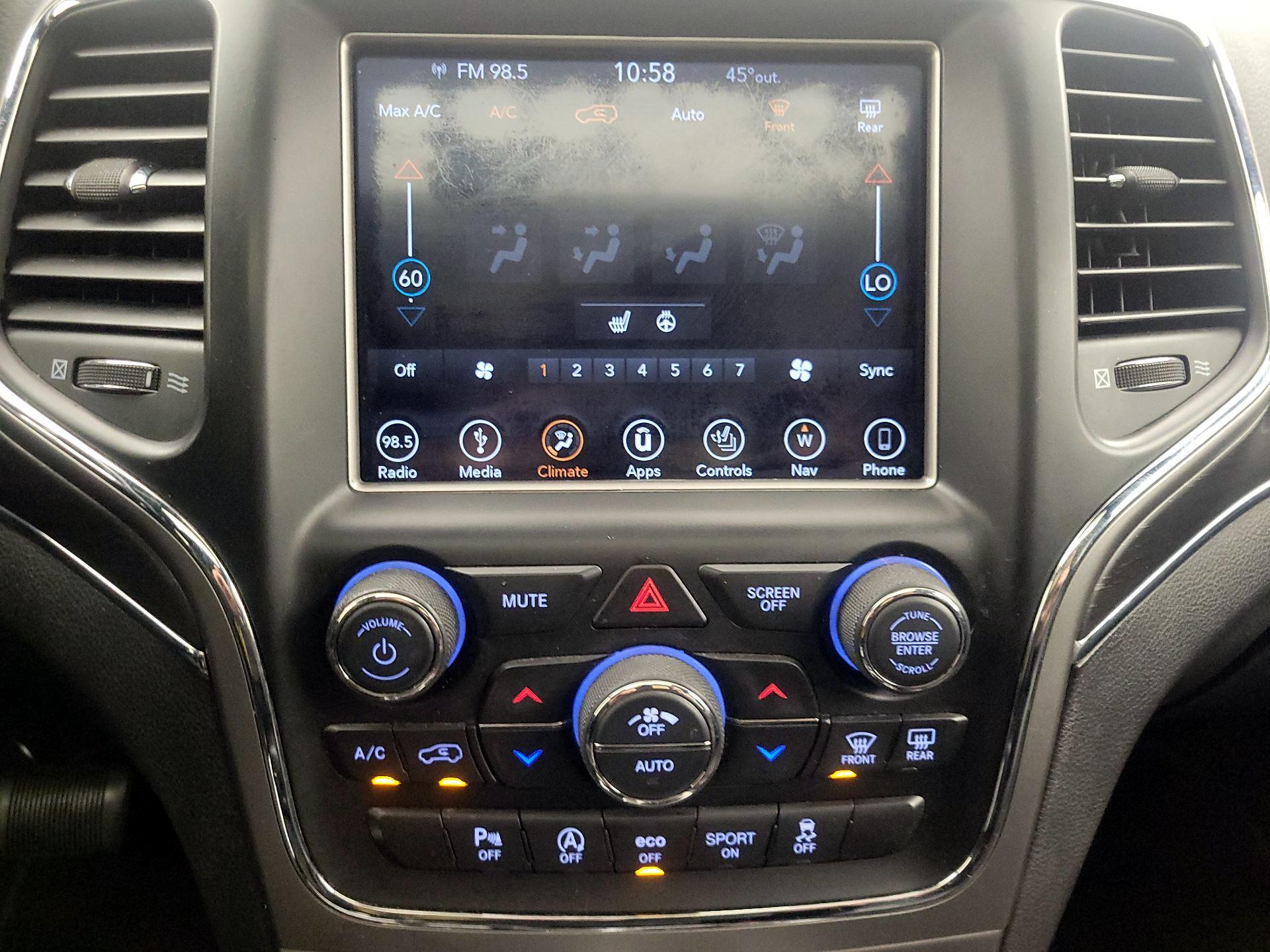 Thumbnail: 2018 Jeep Grand Cherokee - 17