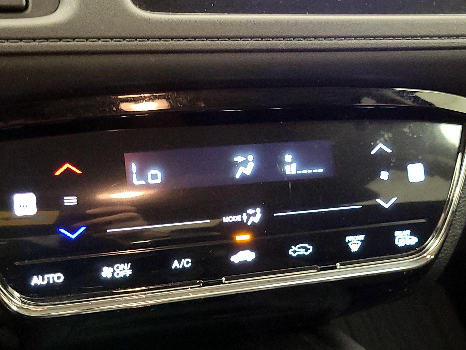 Thumbnail: 2016 Honda HR-V - 16