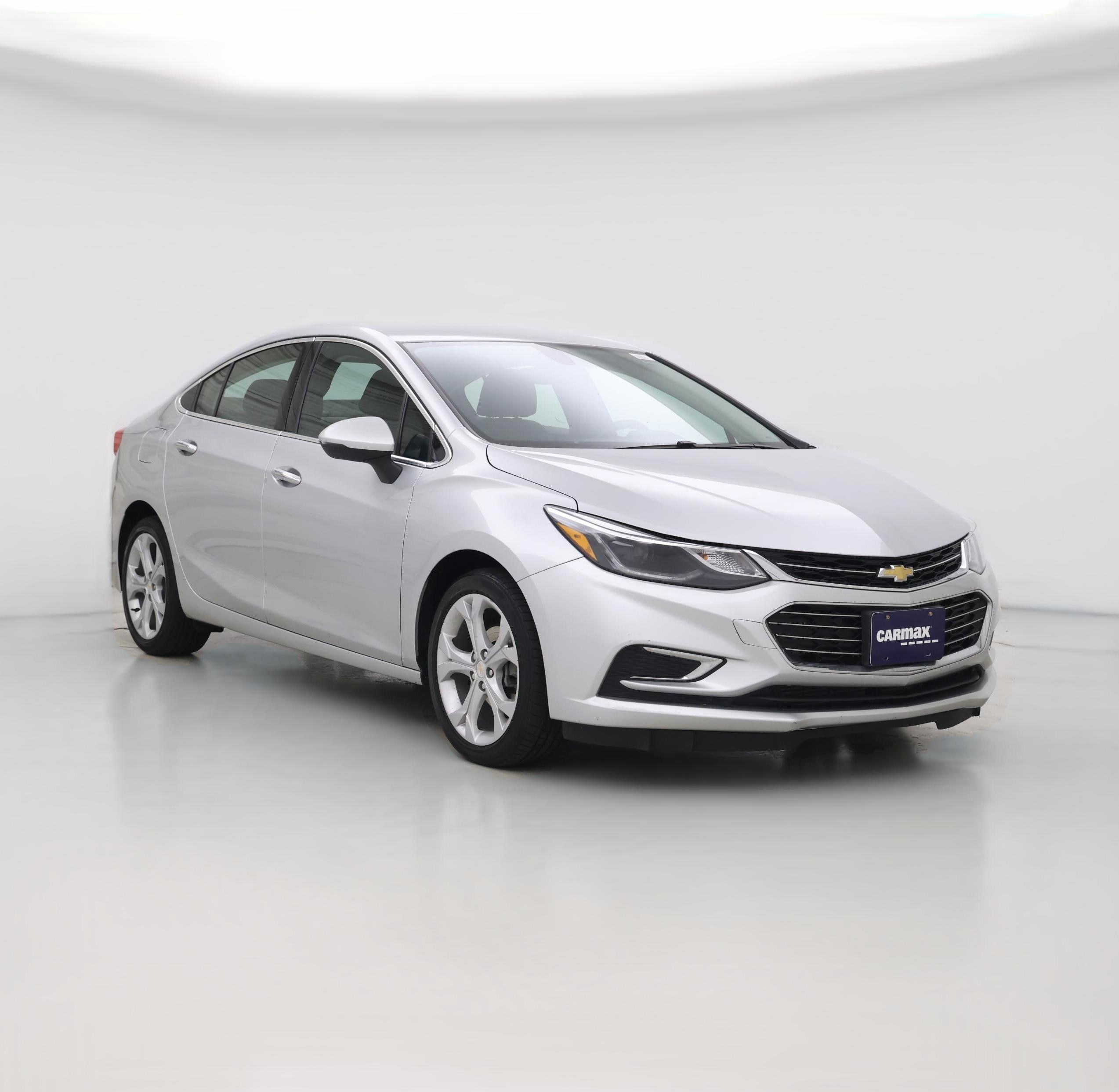 Thumbnail: 2018 Chevrolet Cruze - 1