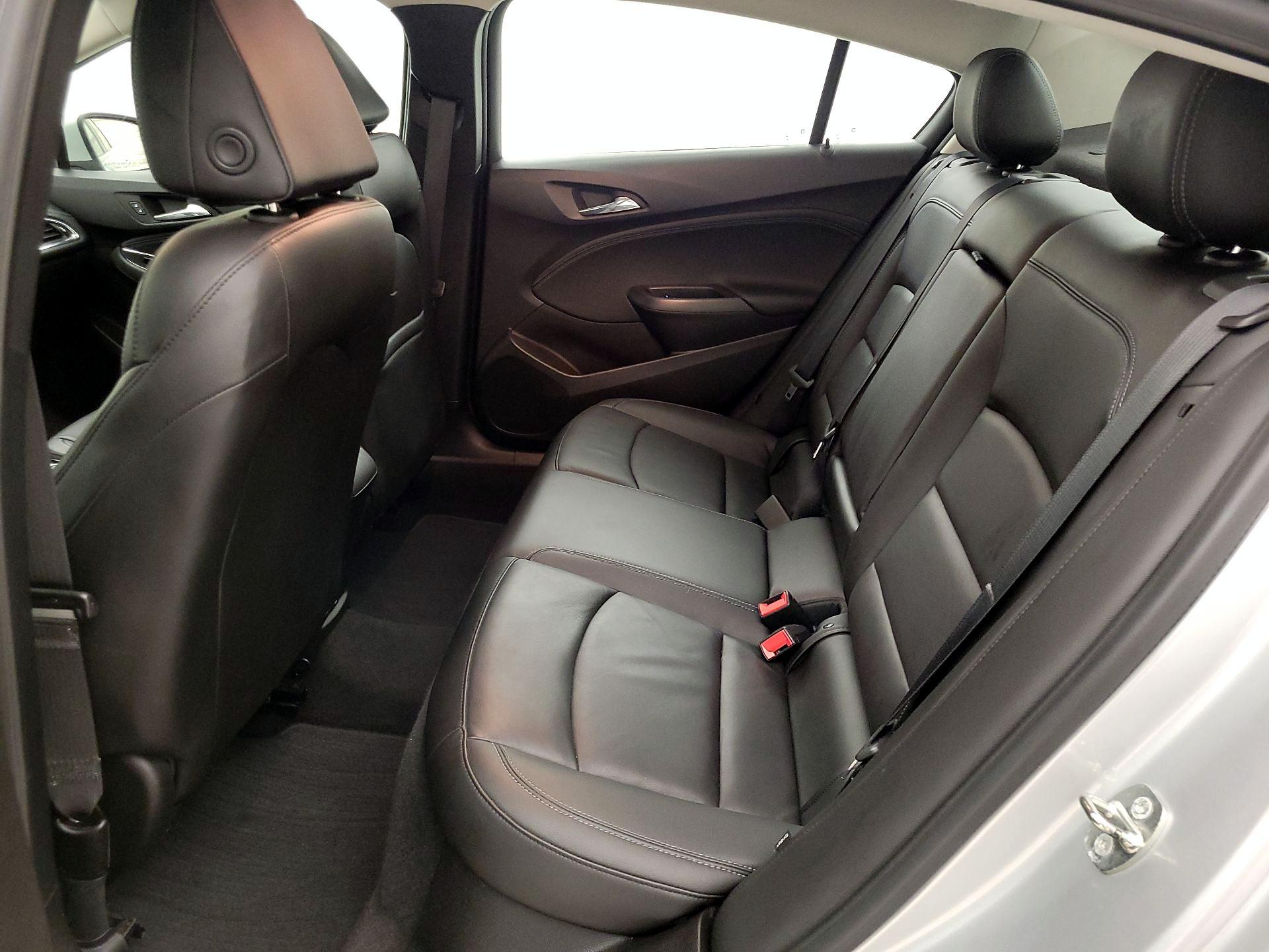 Thumbnail: 2018 Chevrolet Cruze - 18