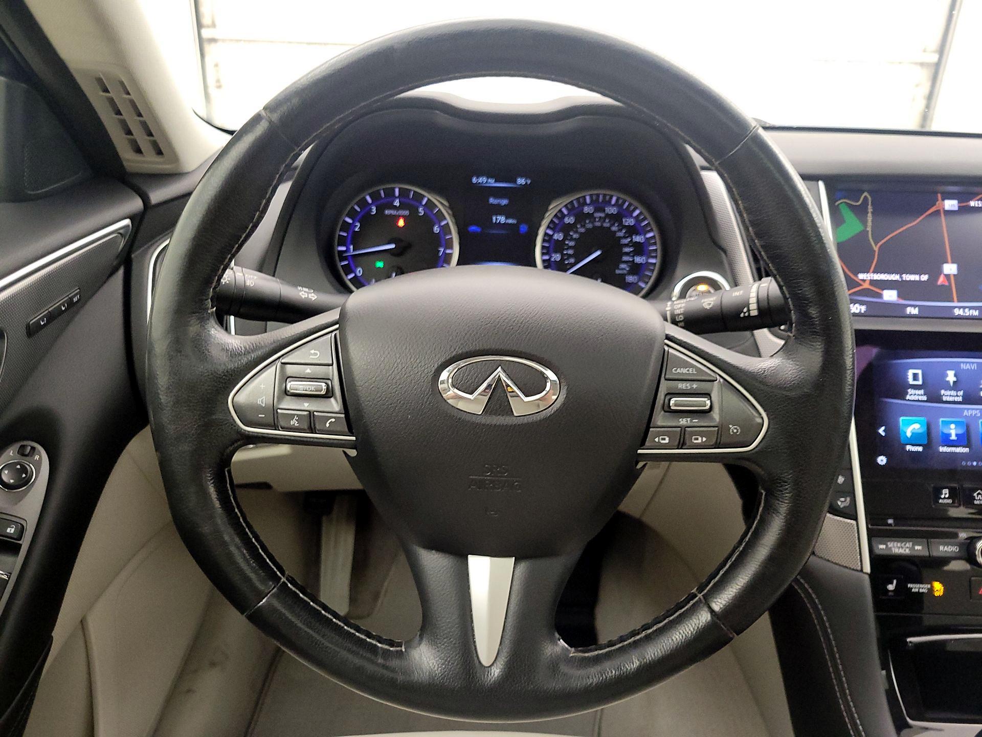 Thumbnail: 2016 INFINITI Q50 - 10