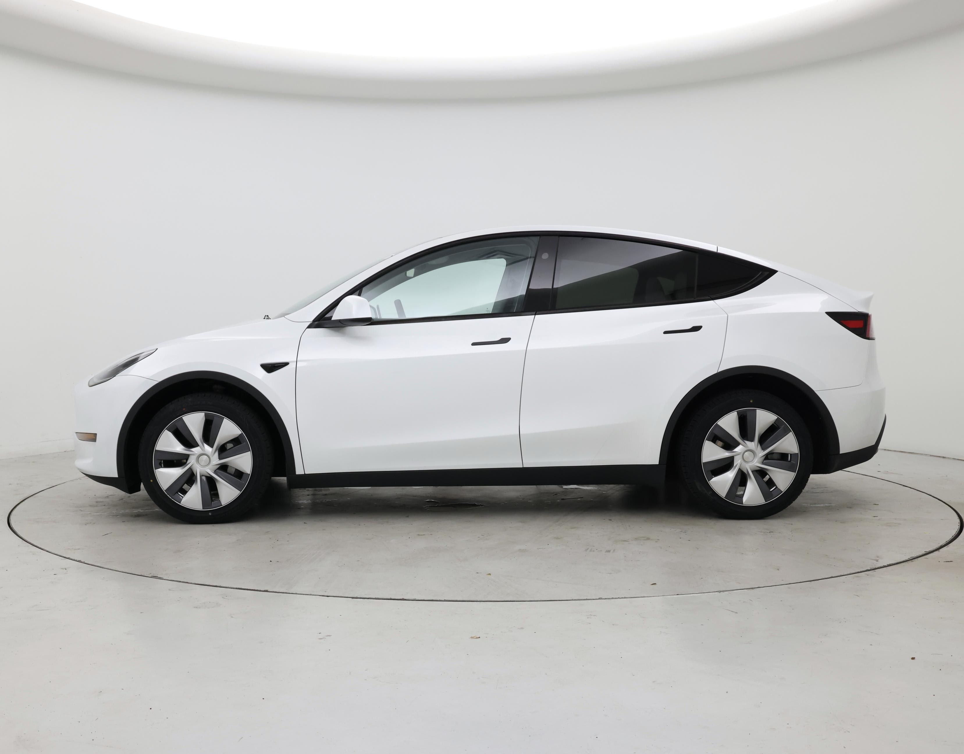 Thumbnail: 2023 Tesla Model Y - 3