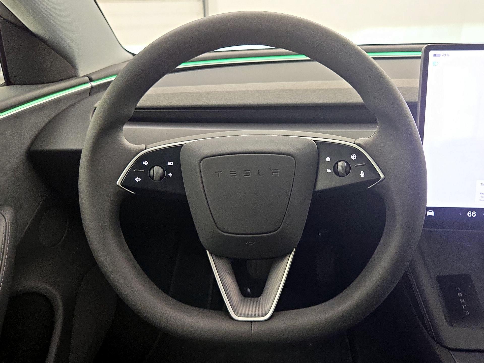 Thumbnail: 2025 Tesla Model 3 - 10