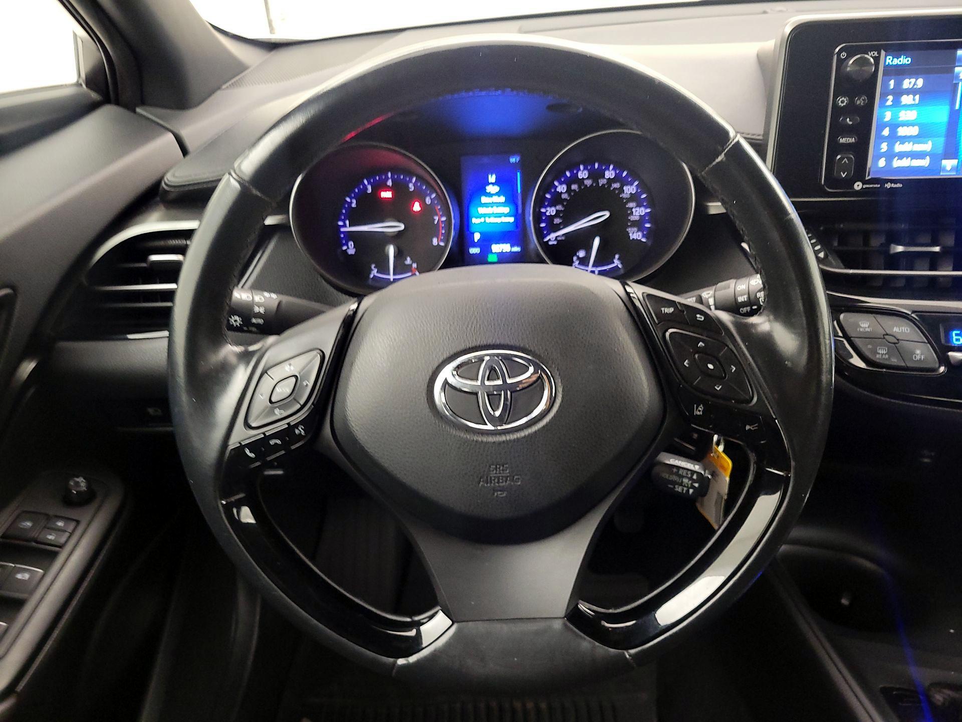 Thumbnail: 2018 Toyota C-HR - 10