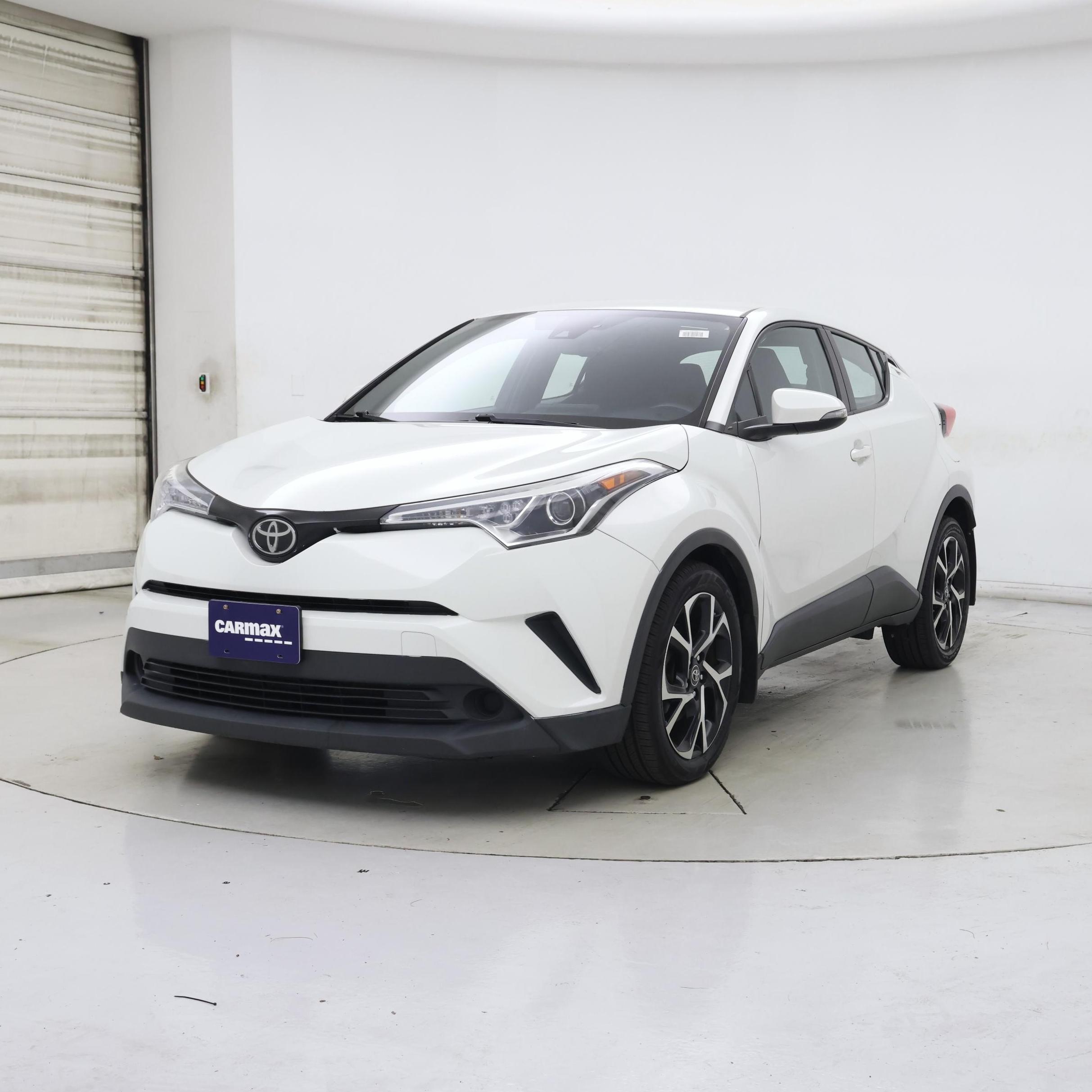 Thumbnail: 2018 Toyota C-HR - 4