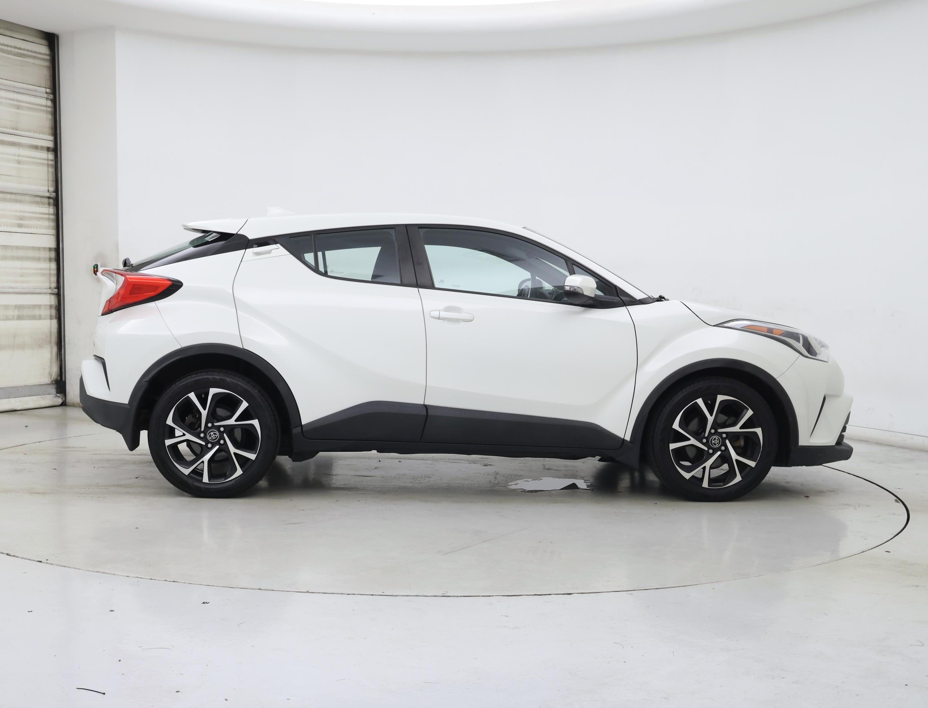 Thumbnail: 2018 Toyota C-HR - 7