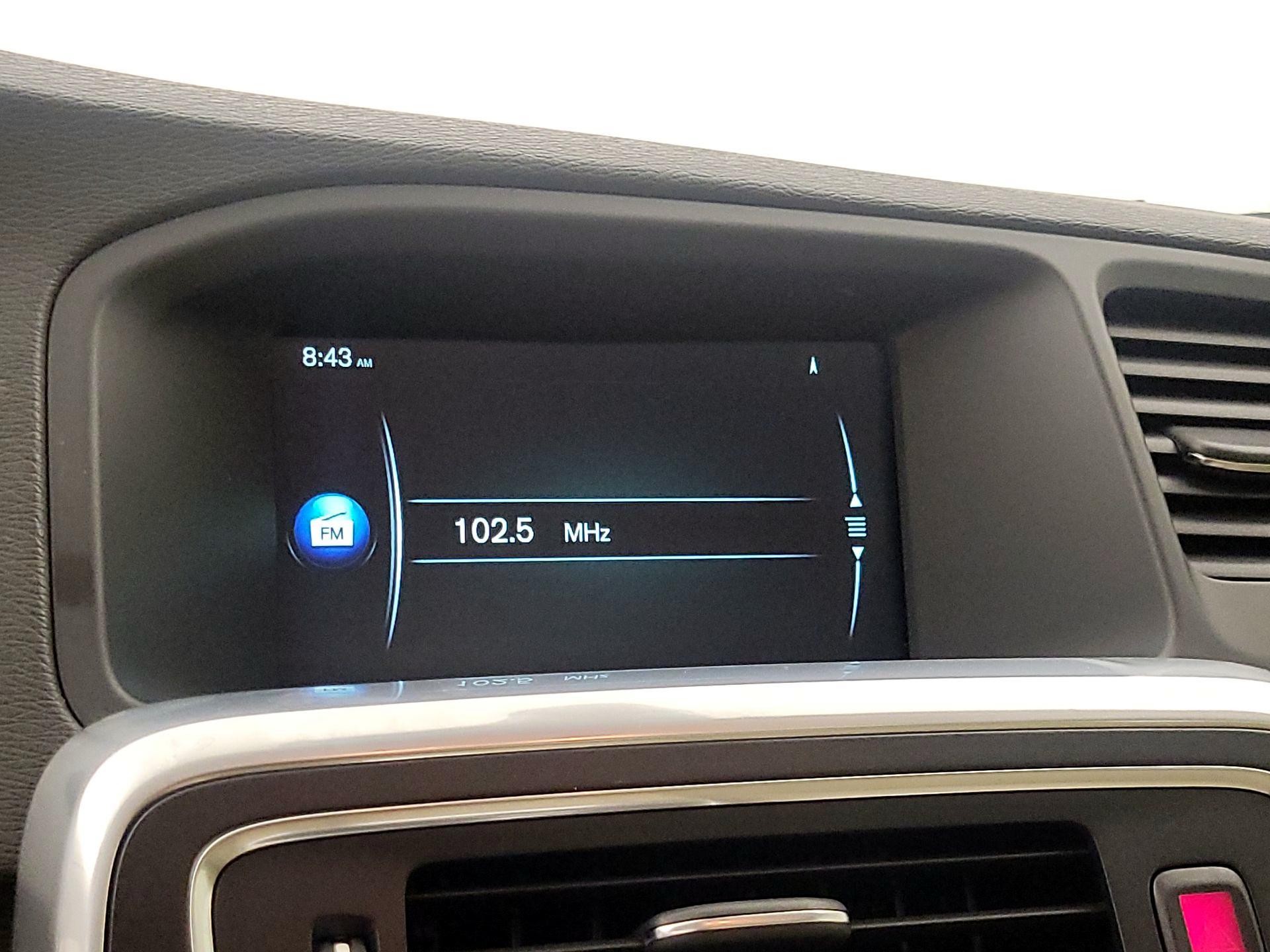 Thumbnail: 2016 Volvo S60 - 14