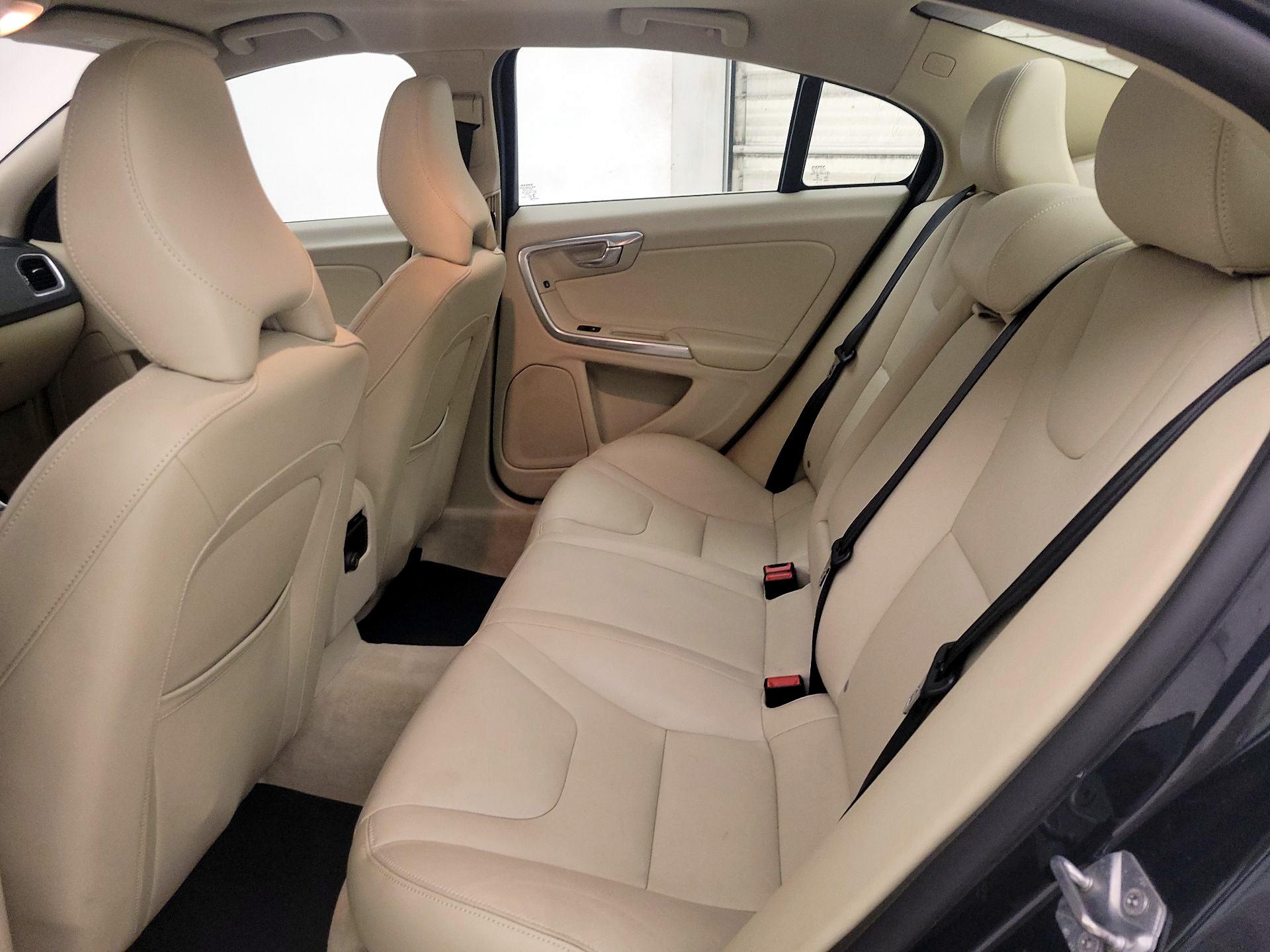 Thumbnail: 2016 Volvo S60 - 19