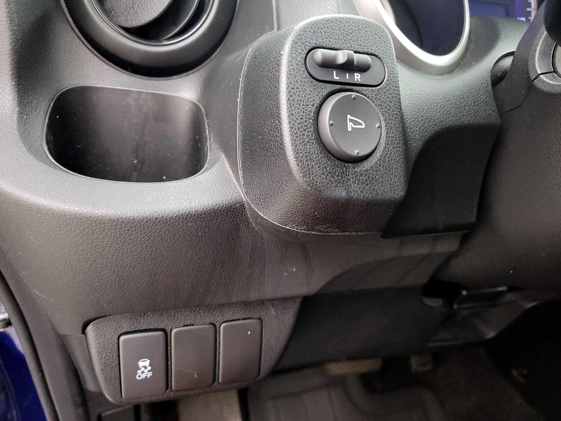 Thumbnail: 2013 Honda Fit - 13