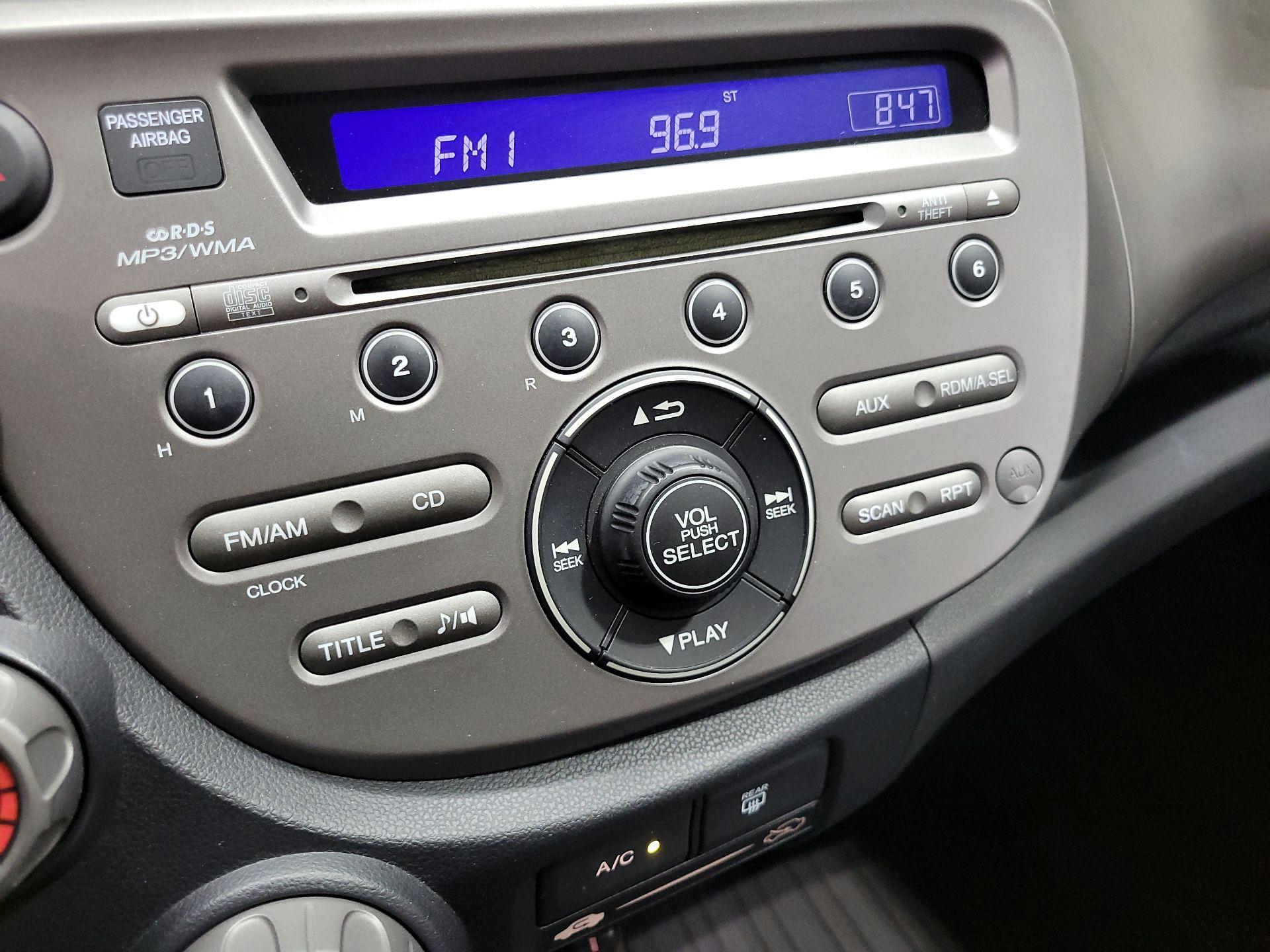 Thumbnail: 2013 Honda Fit - 14