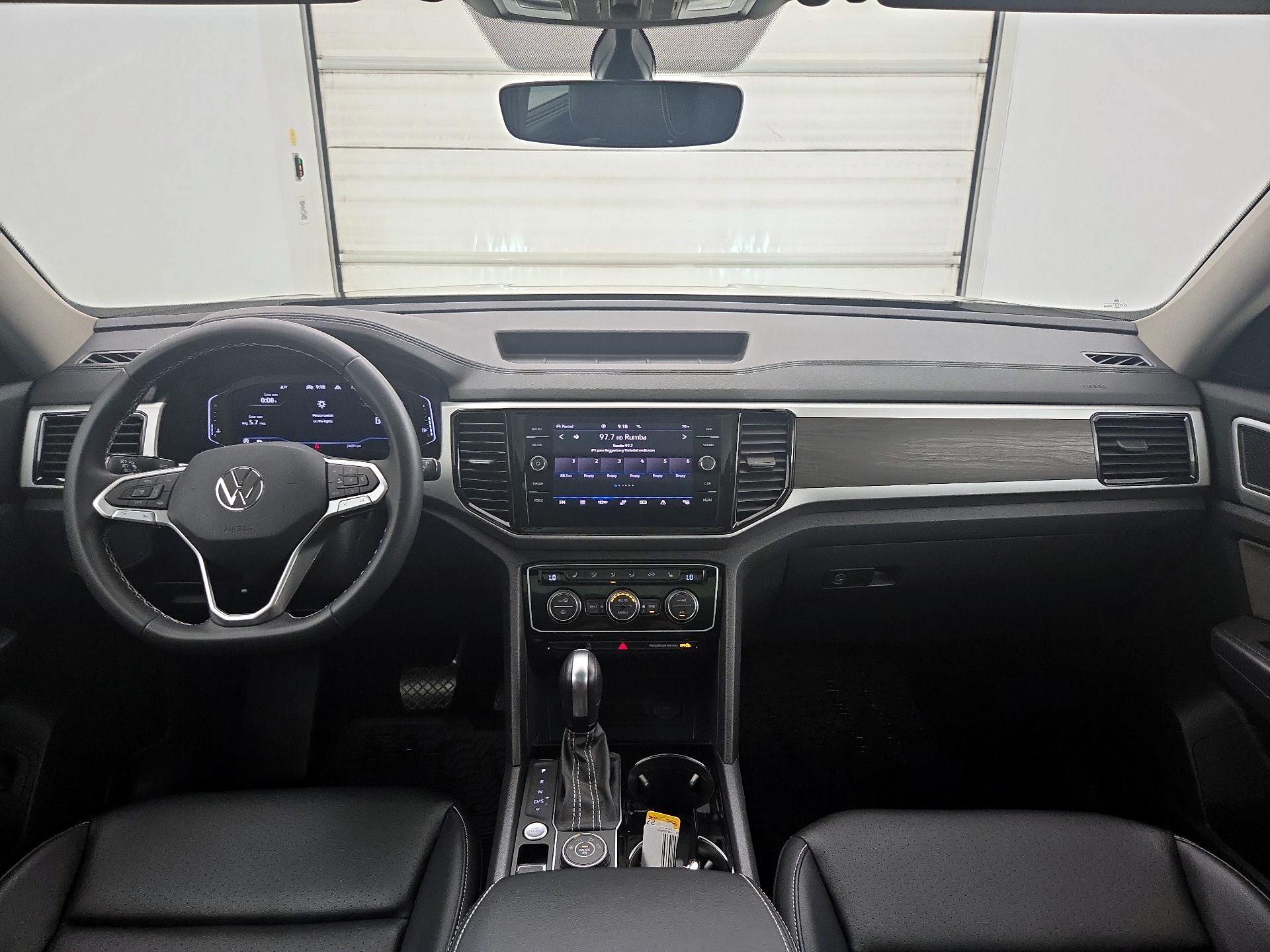 Thumbnail: 2023 Volkswagen Atlas - 9