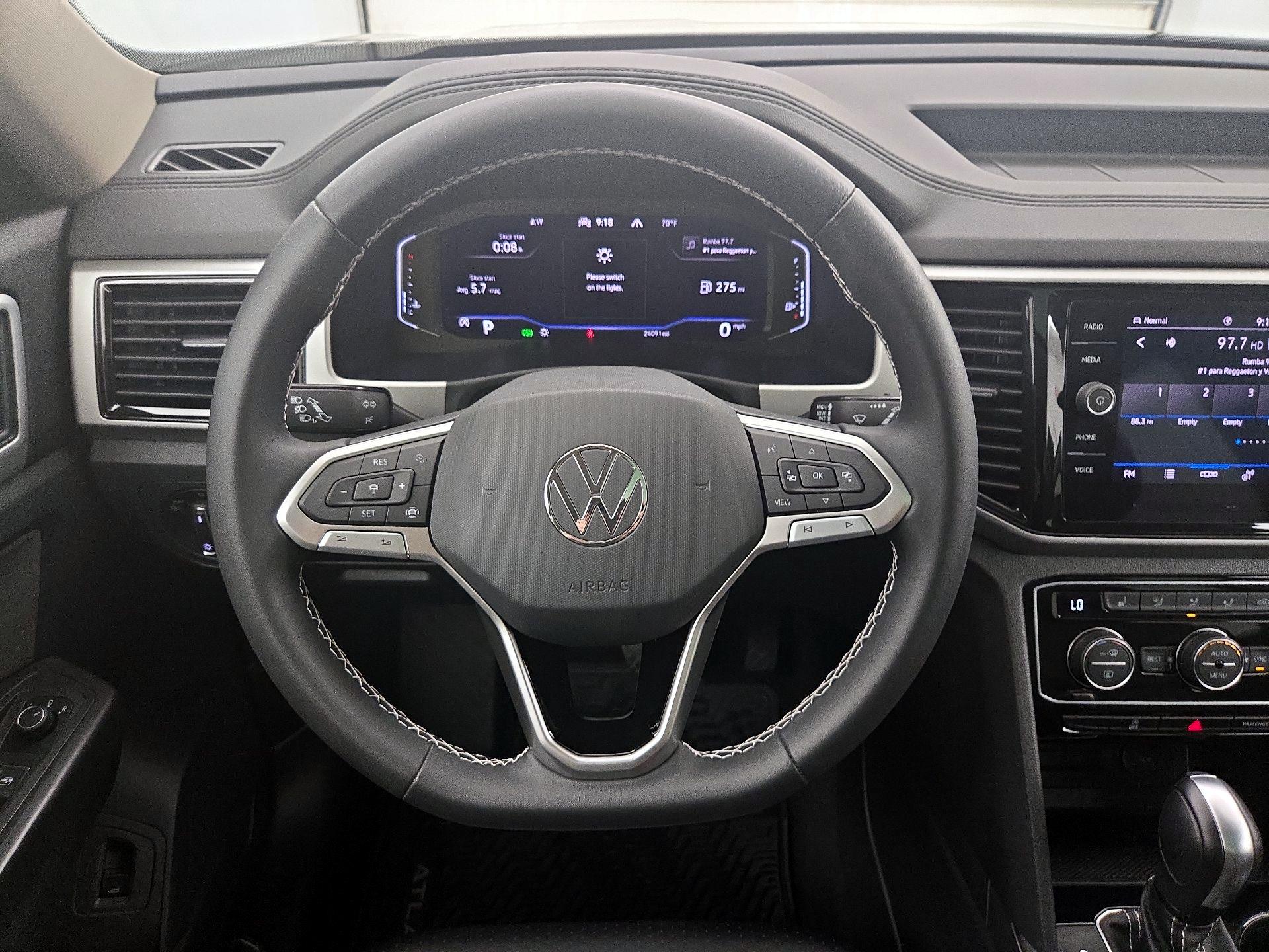 Thumbnail: 2023 Volkswagen Atlas - 10