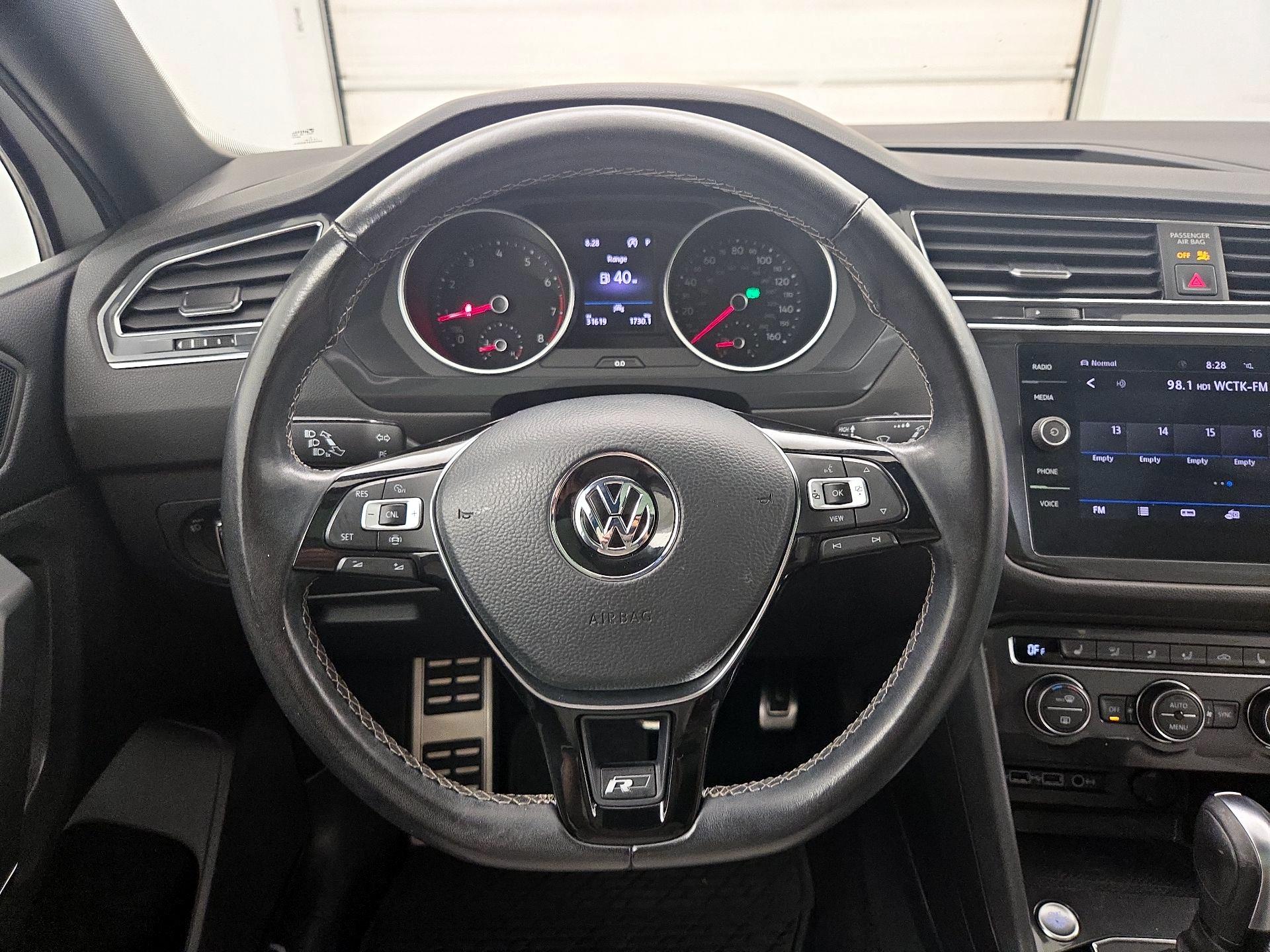 Thumbnail: 2020 Volkswagen Tiguan - 10