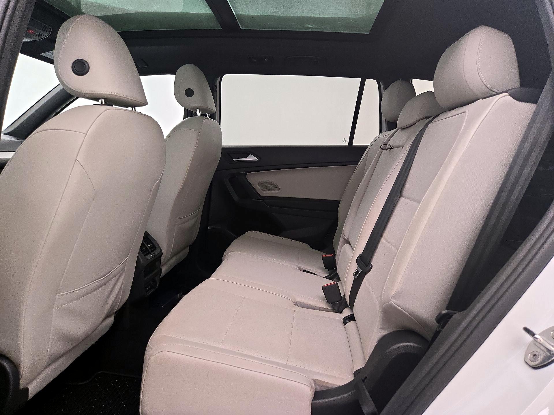 Thumbnail: 2020 Volkswagen Tiguan - 20