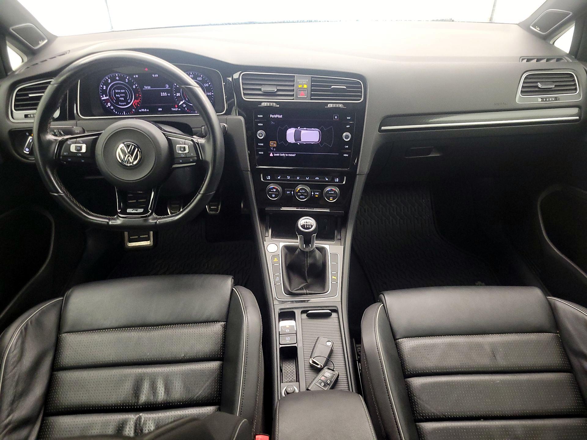 Thumbnail: 2018 Volkswagen Golf - 9