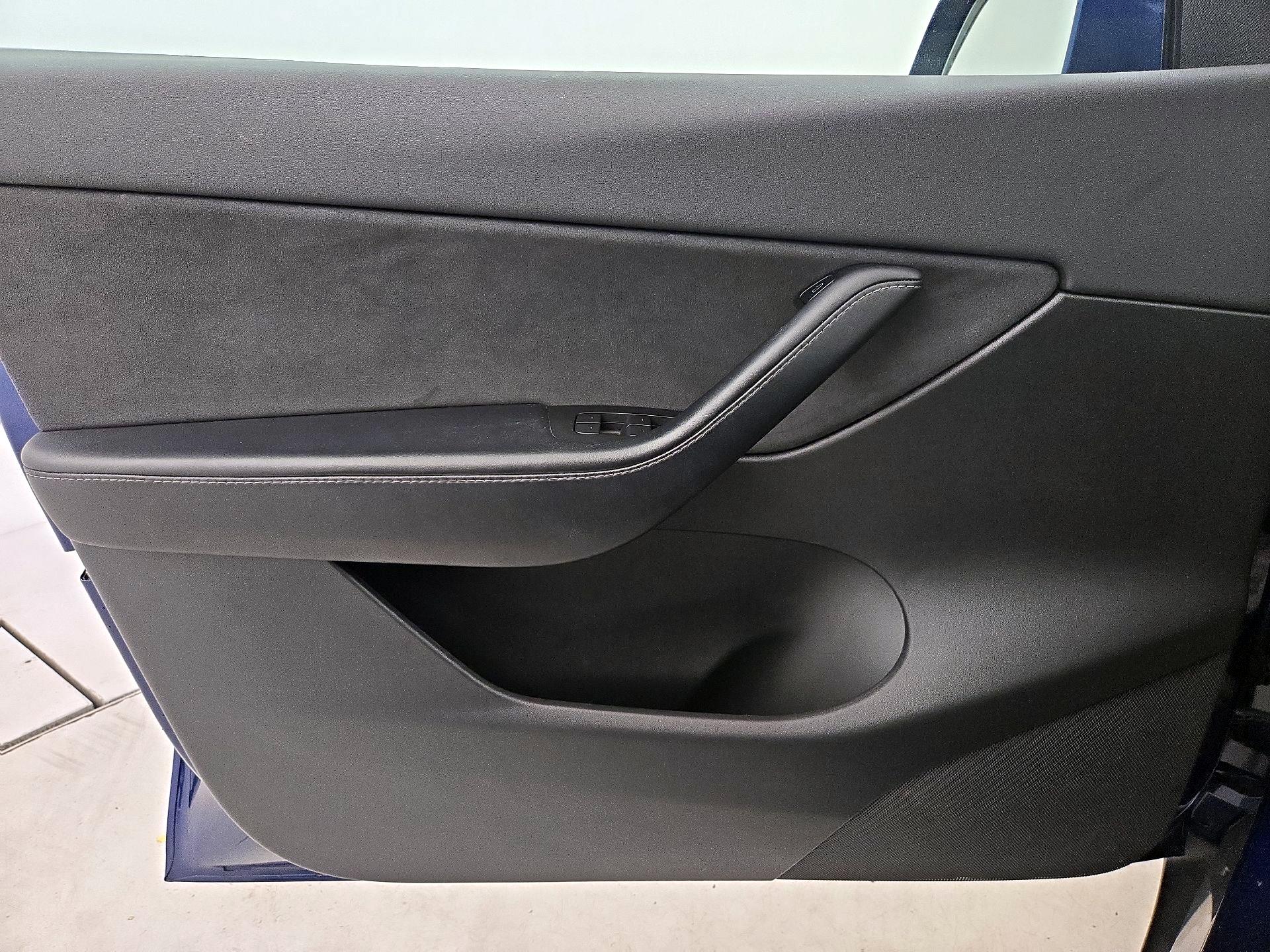 Thumbnail: 2021 Tesla Model Y - 12