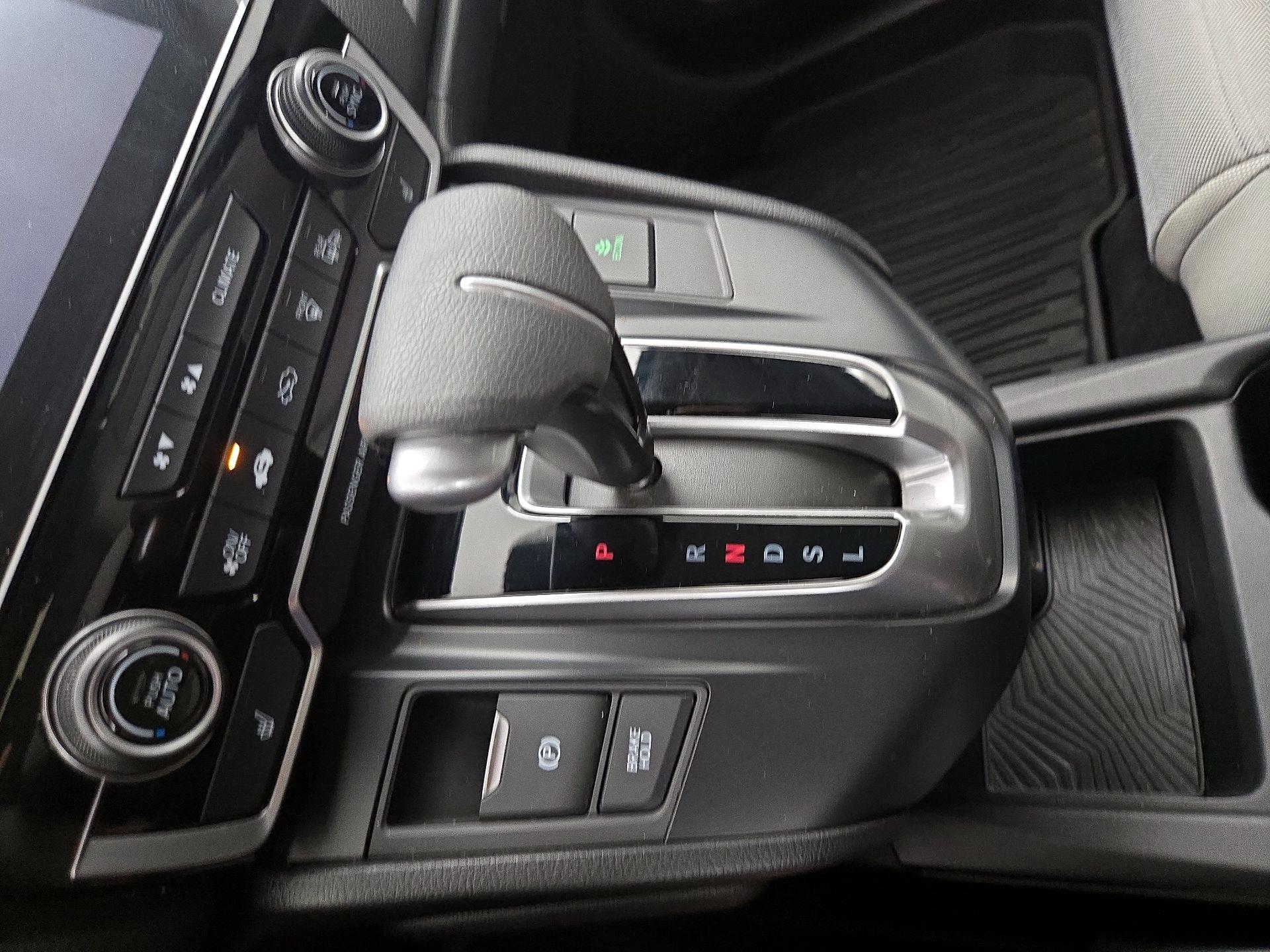 Thumbnail: 2019 Honda CR-V - 17
