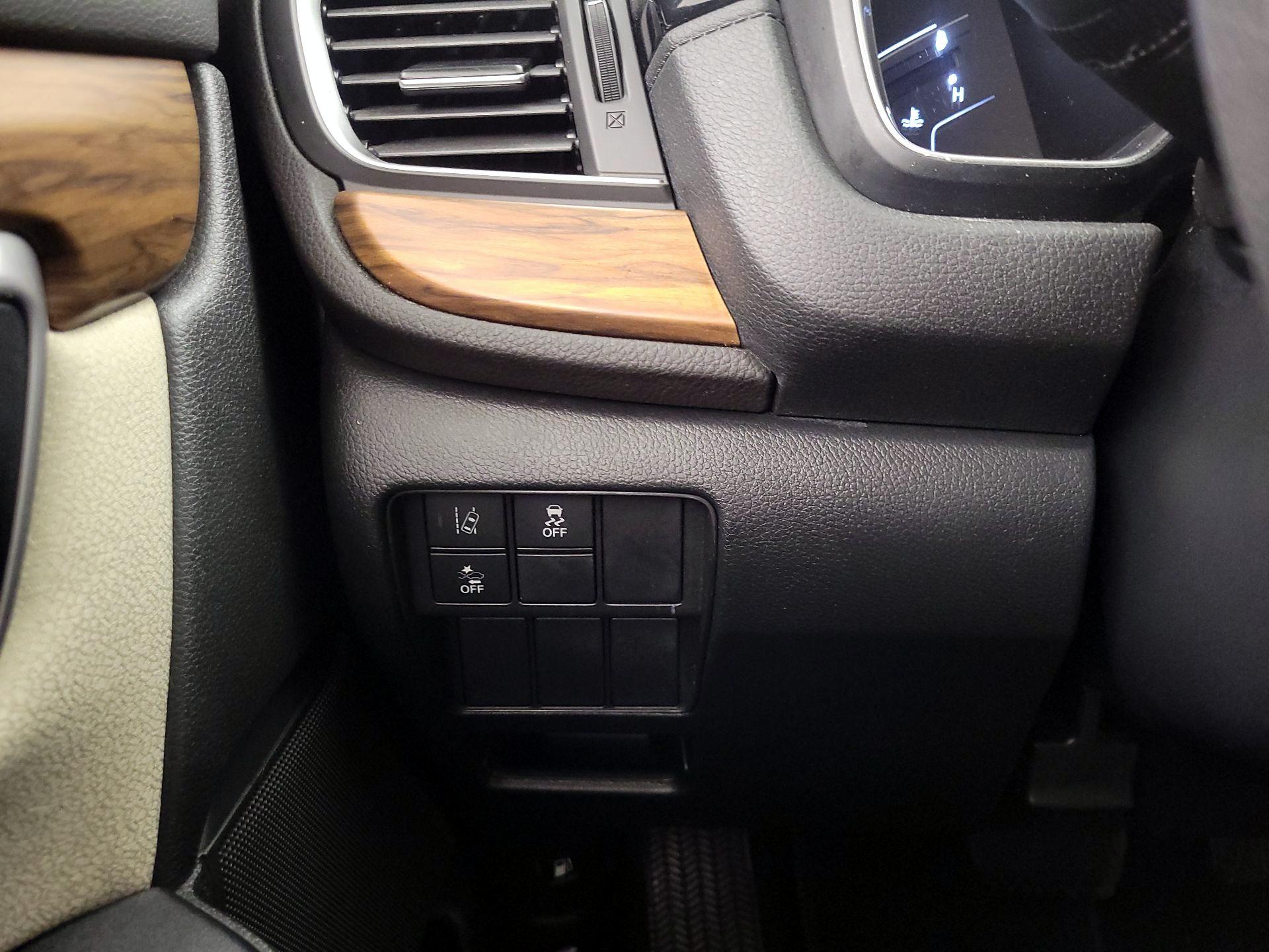Thumbnail: 2017 Honda CR-V - 13