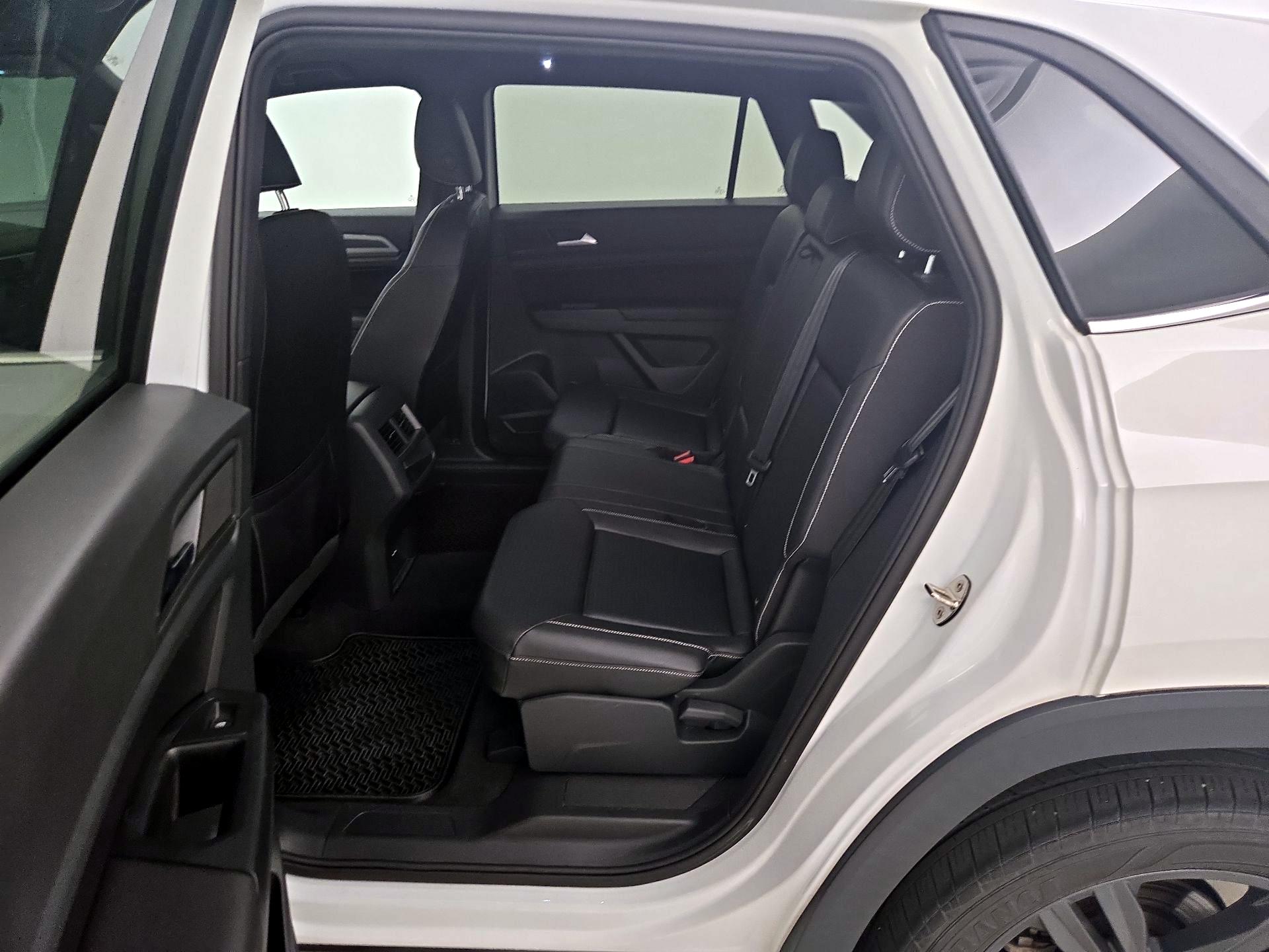 Thumbnail: 2020 Volkswagen Atlas - 20