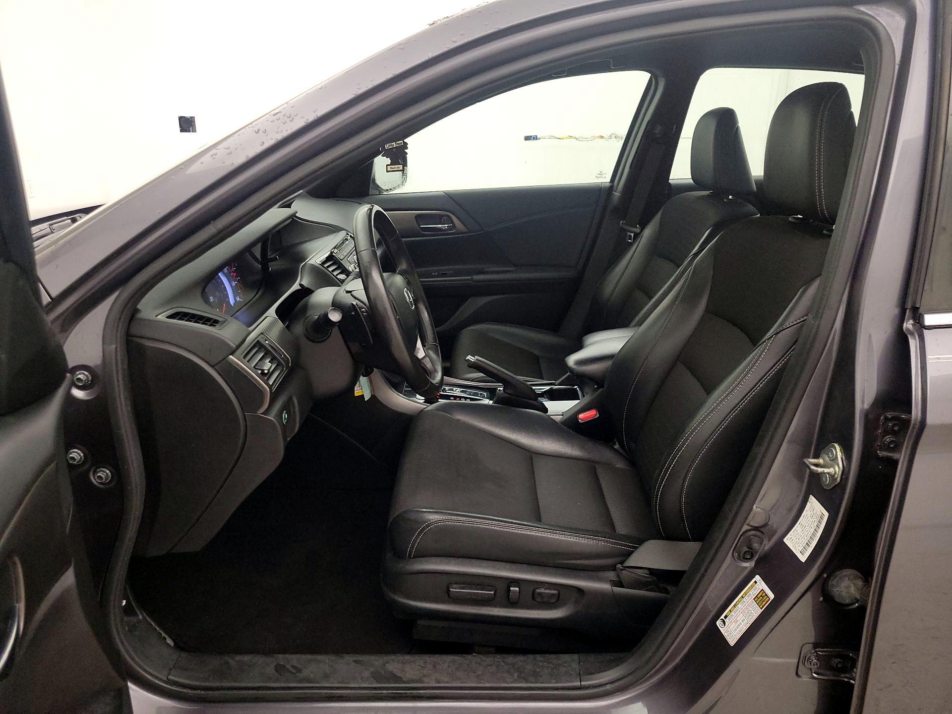 Thumbnail: 2016 Honda Accord - 11