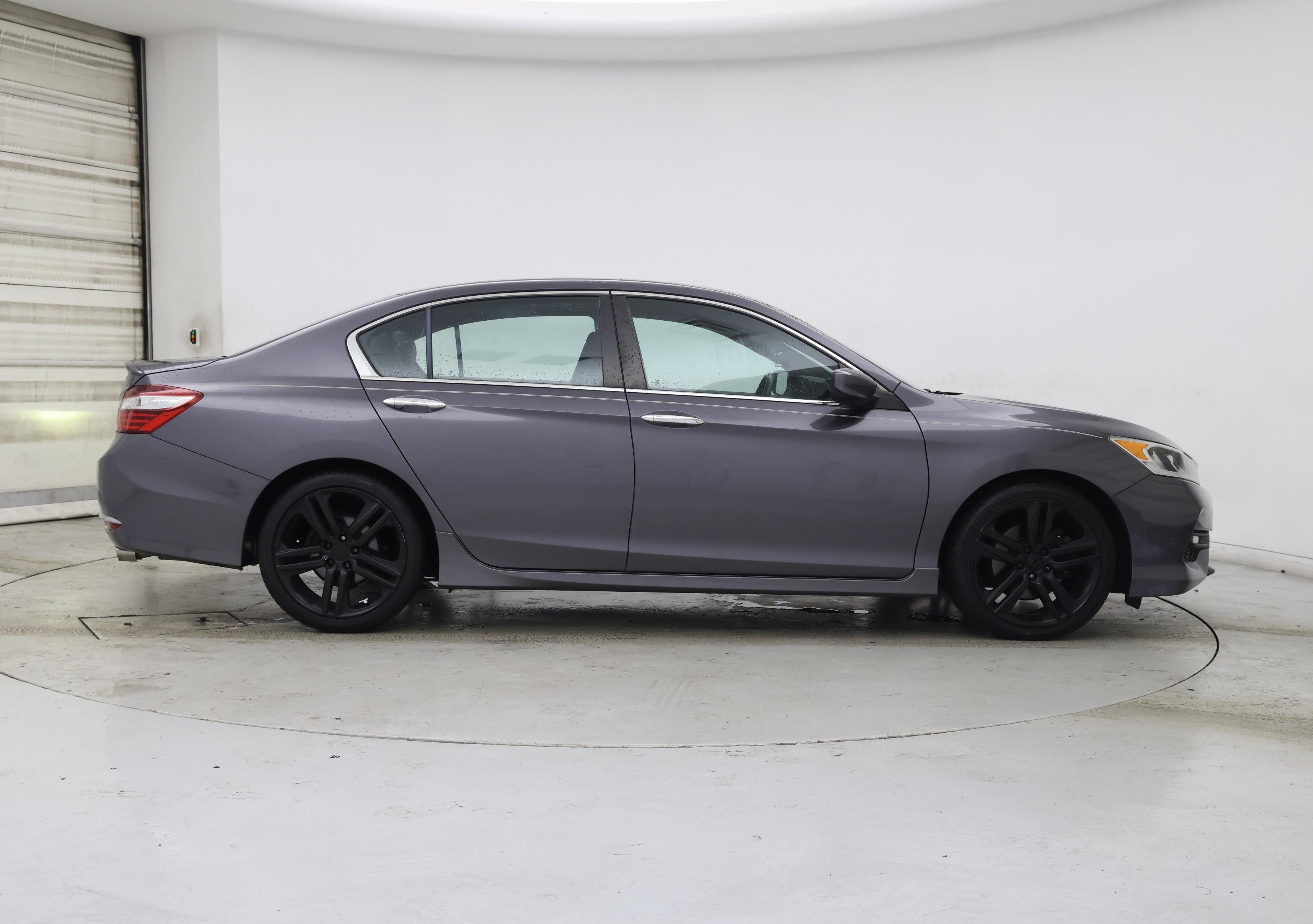 Thumbnail: 2016 Honda Accord - 7