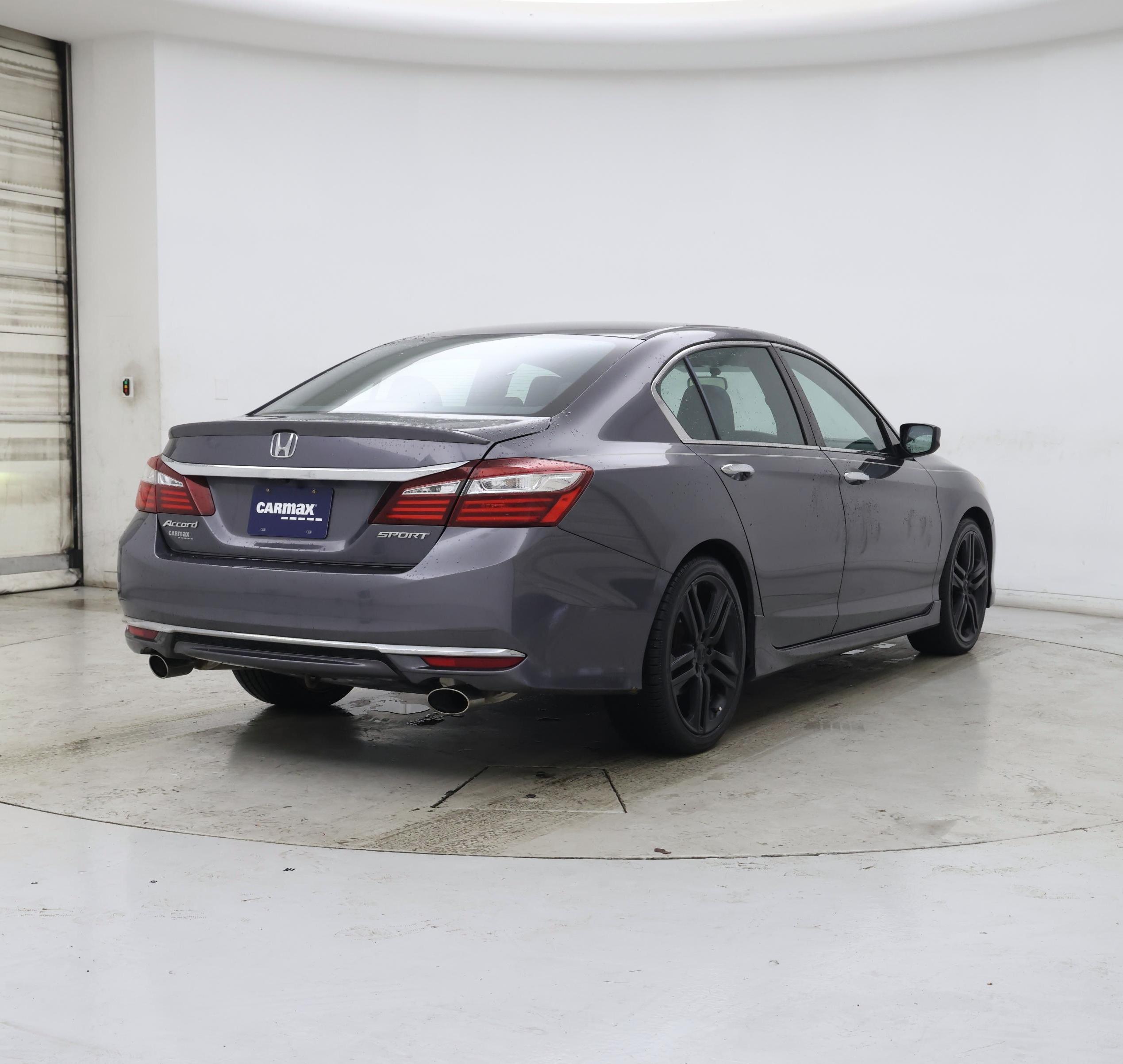 Thumbnail: 2016 Honda Accord - 8