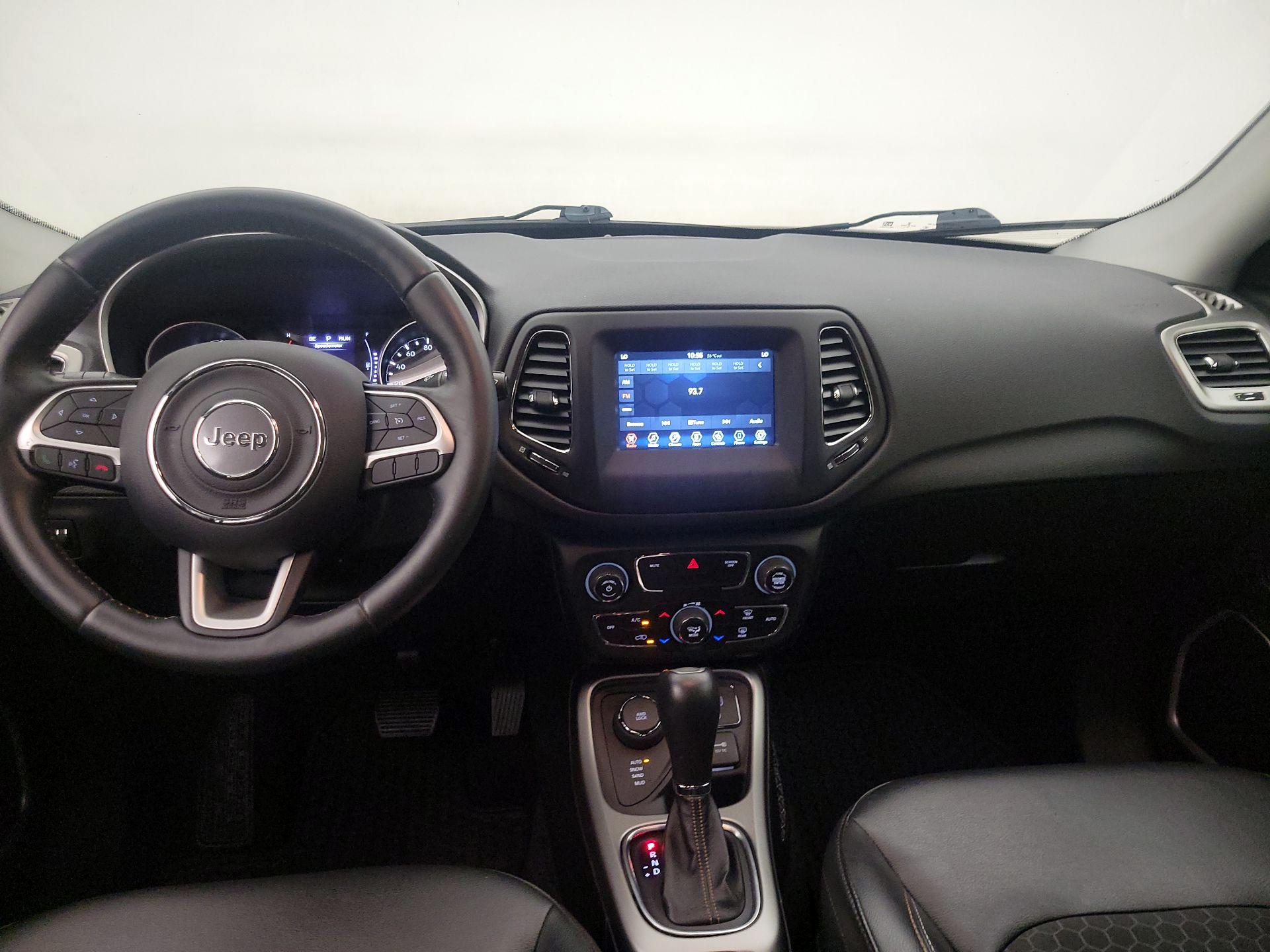Thumbnail: 2019 Jeep Compass - 9