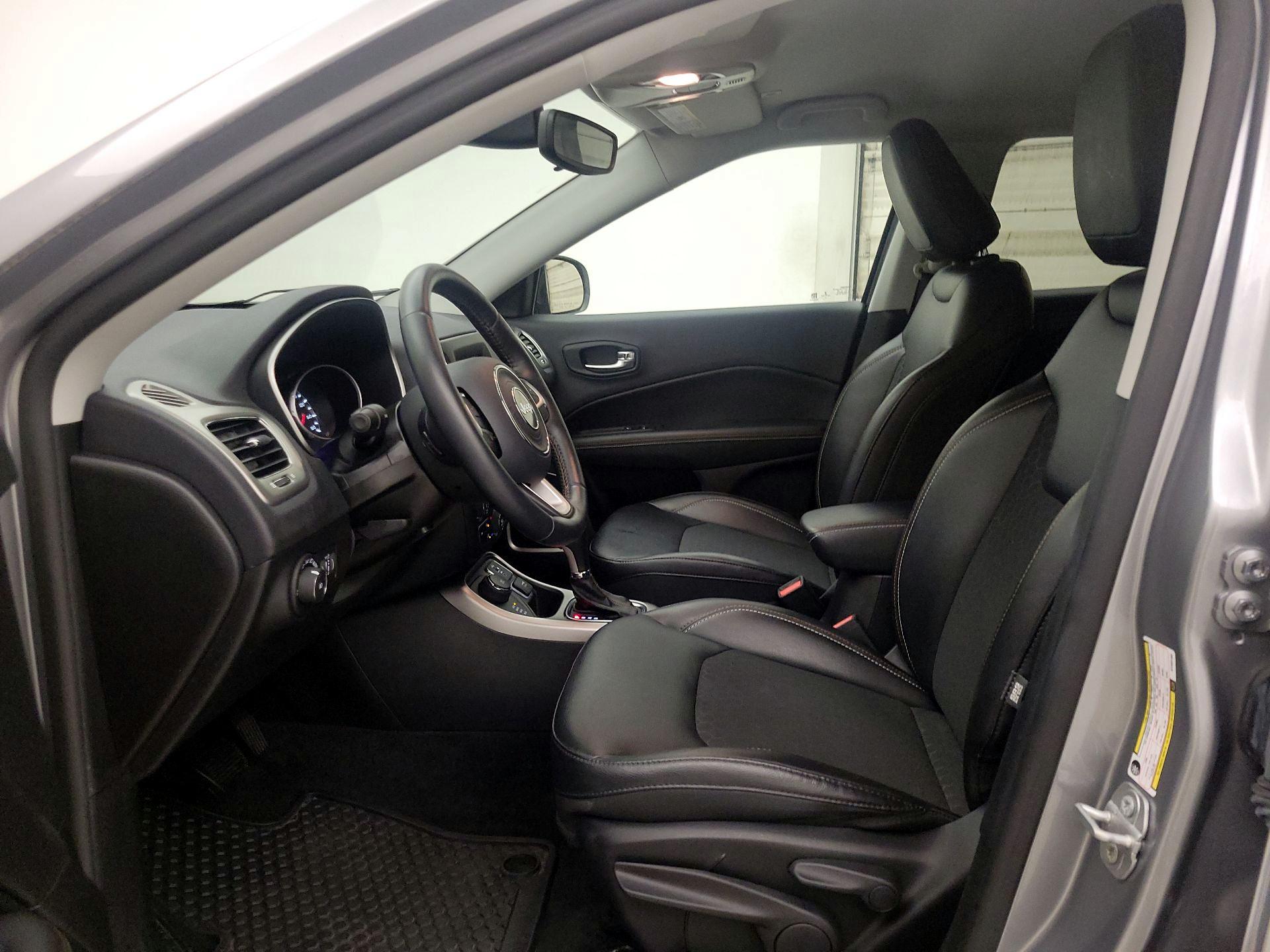 Thumbnail: 2019 Jeep Compass - 11