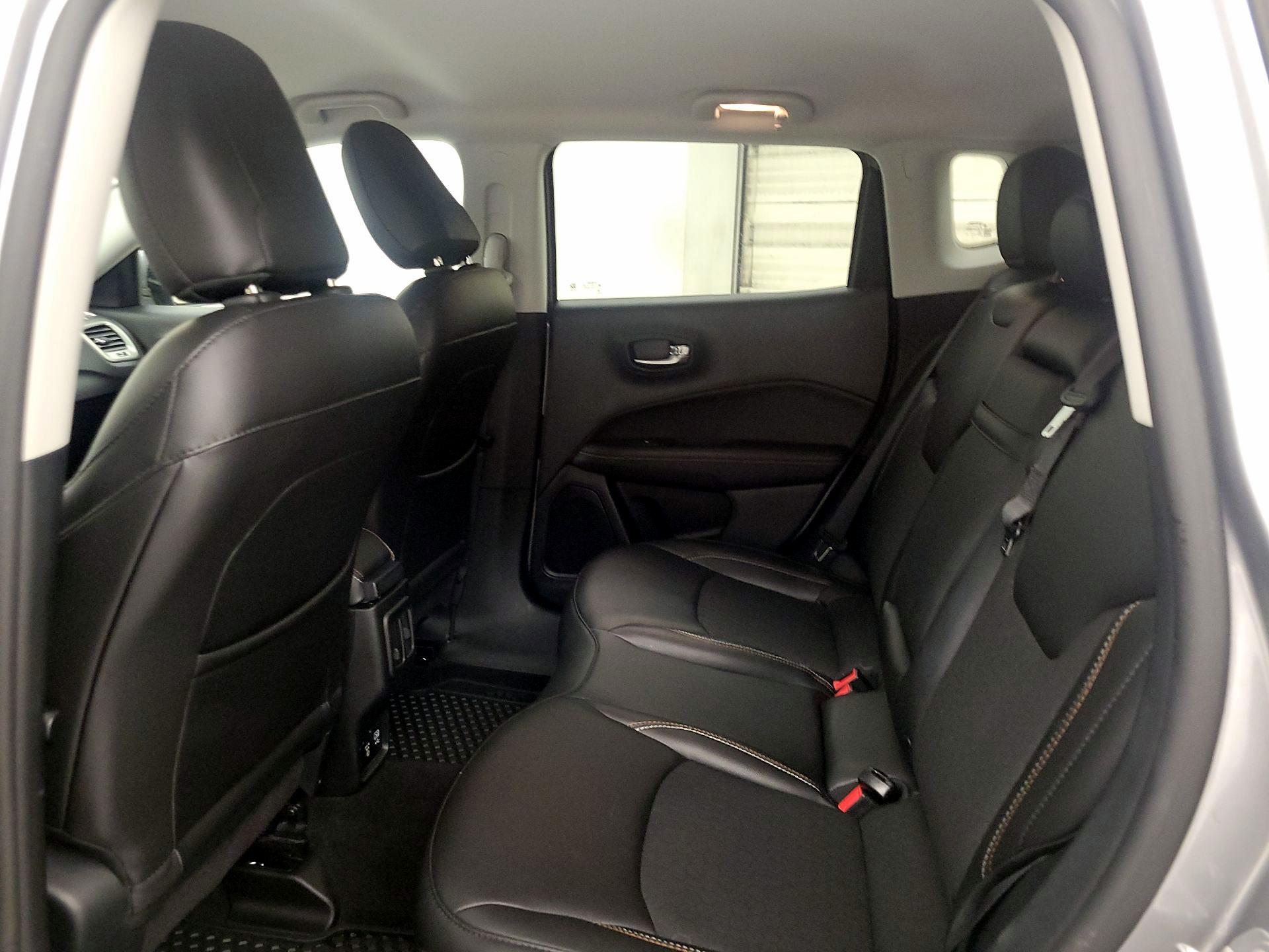 Thumbnail: 2019 Jeep Compass - 19