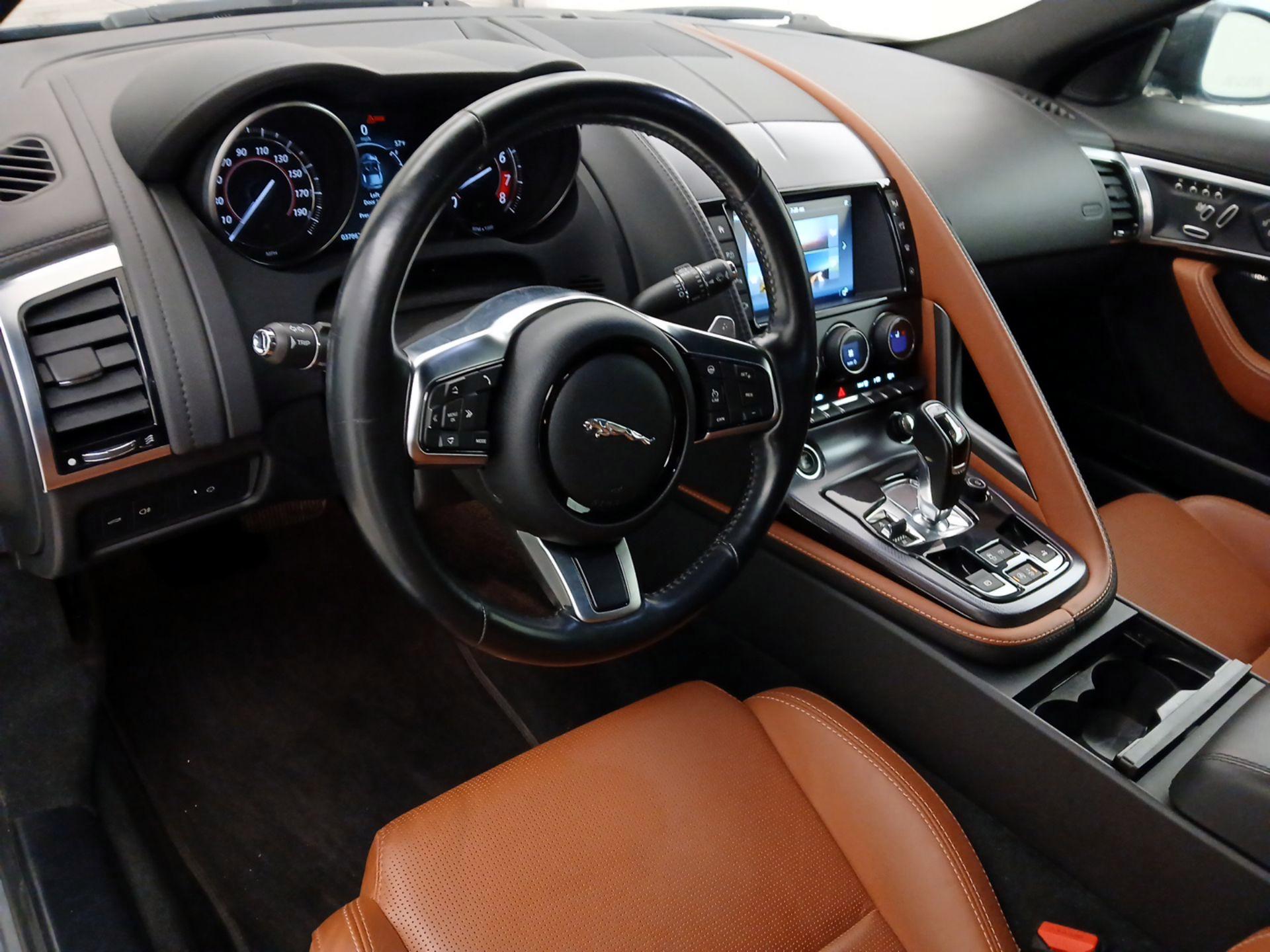 Thumbnail: 2018 Jaguar F-Type - 9