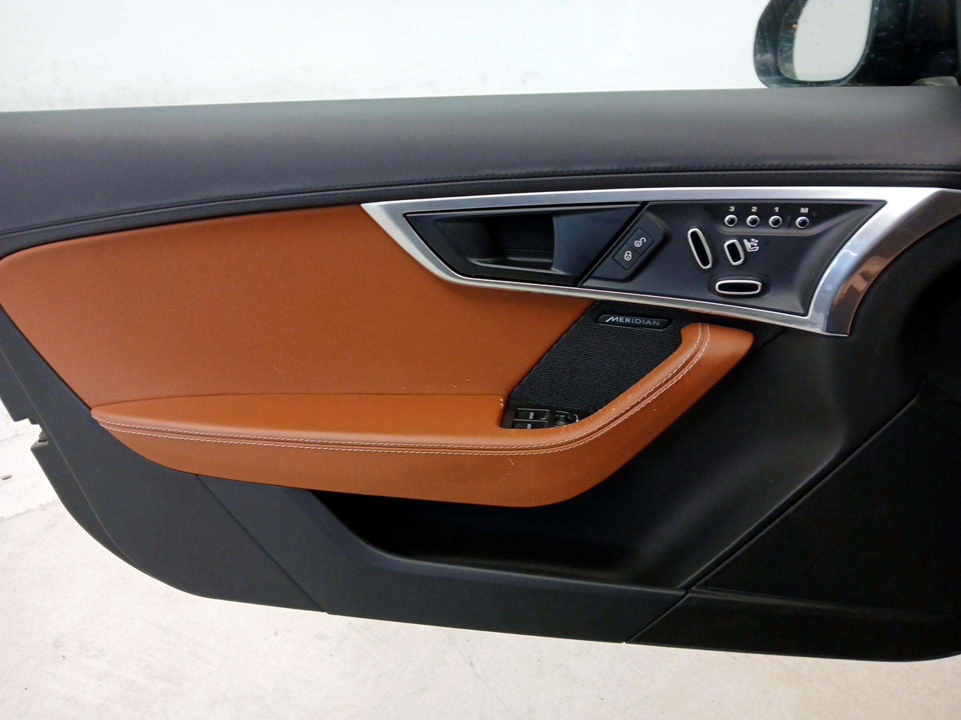 Thumbnail: 2018 Jaguar F-Type - 12