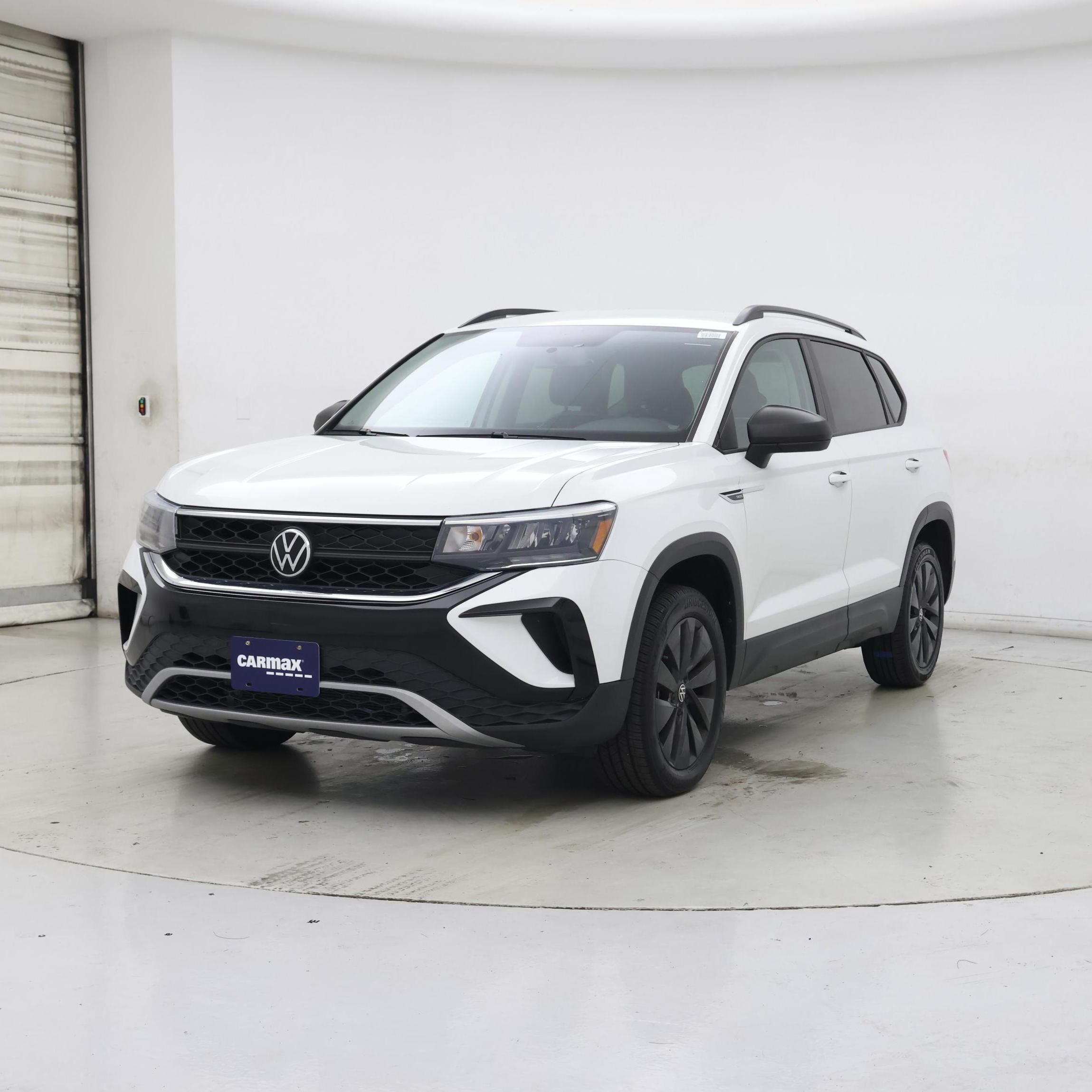 Thumbnail: 2022 Volkswagen Taos - 4