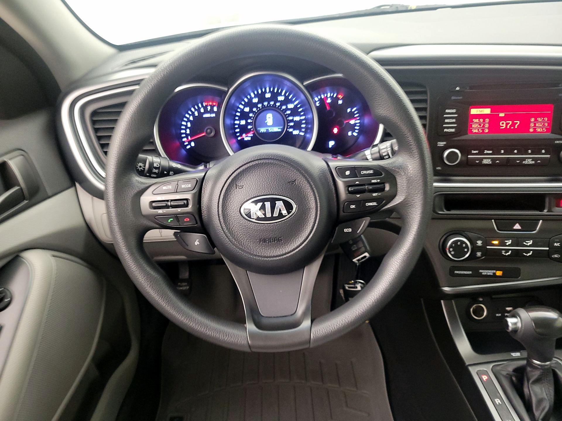 Thumbnail: 2015 Kia Optima - 10
