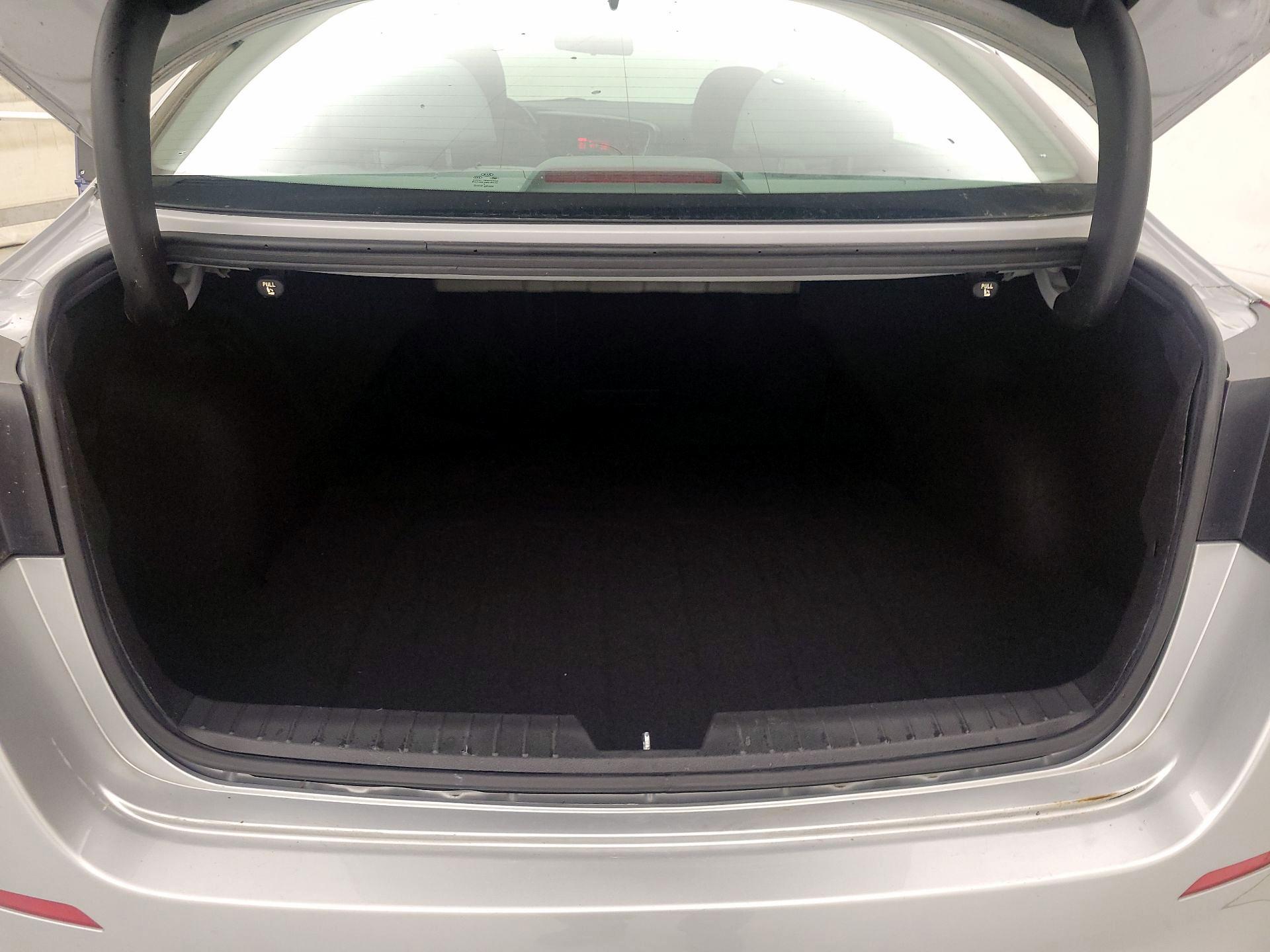 Thumbnail: 2015 Kia Optima - 19