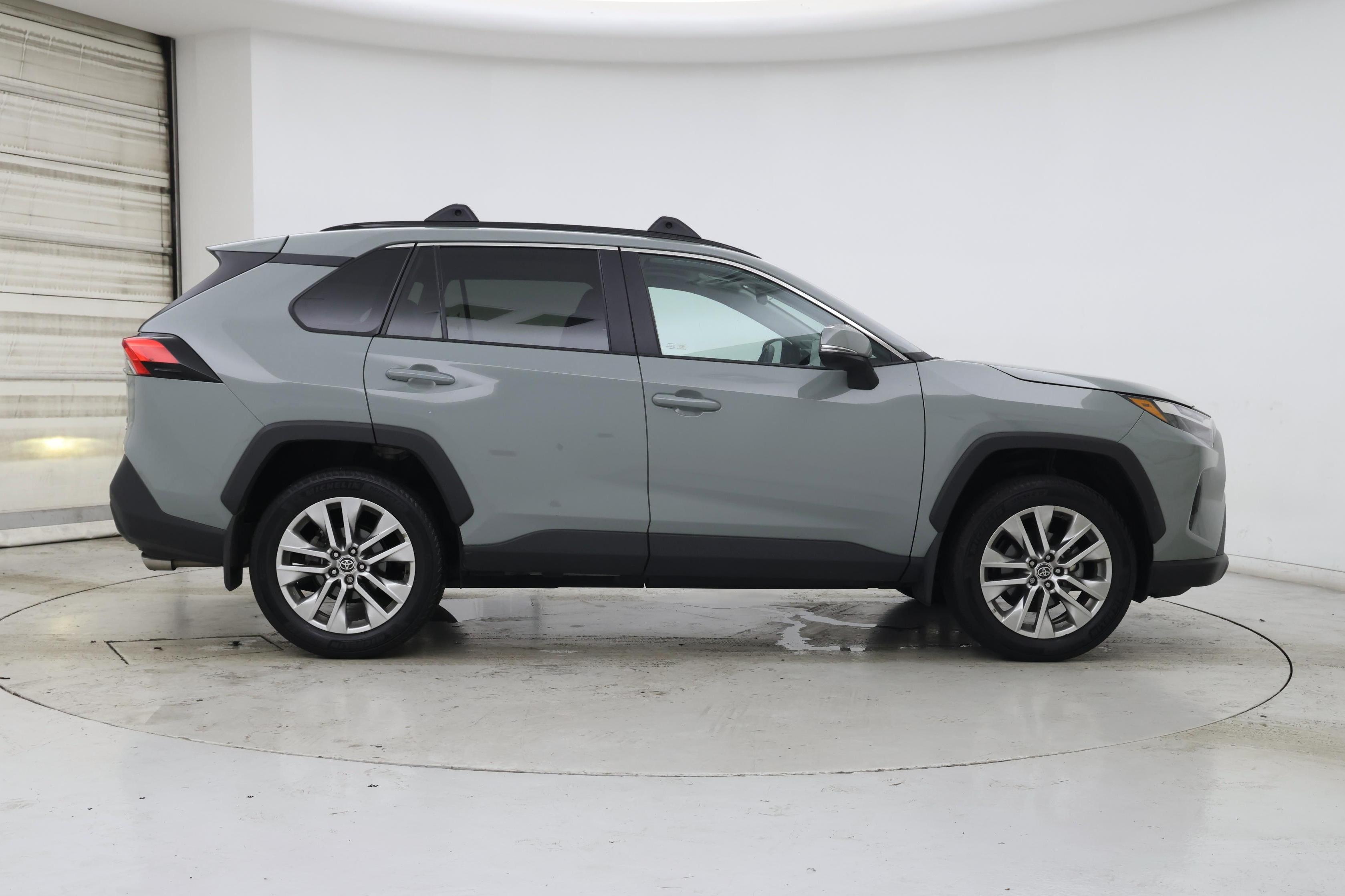 Thumbnail: 2023 Toyota RAV4 - 7
