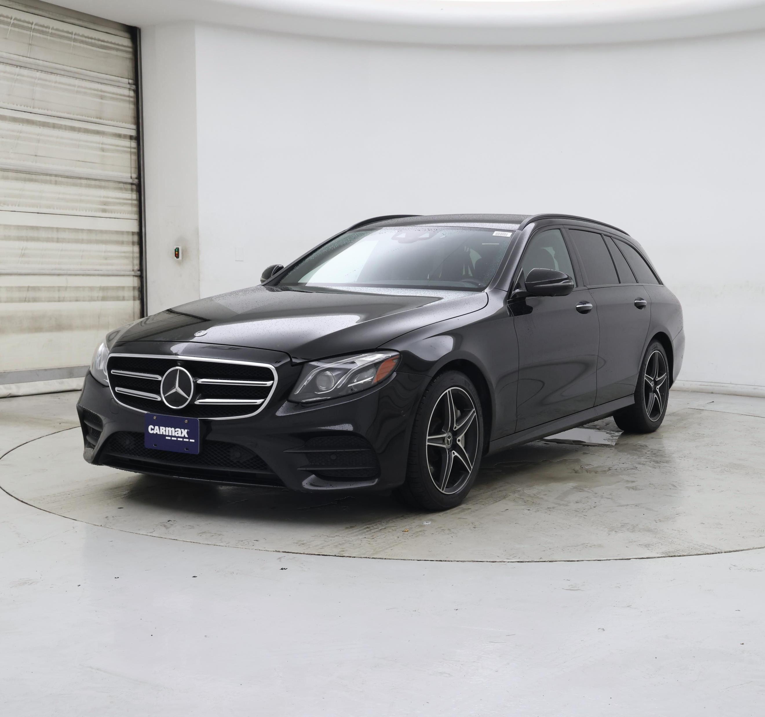 Thumbnail: 2018 Mercedes-Benz E-Class - 4