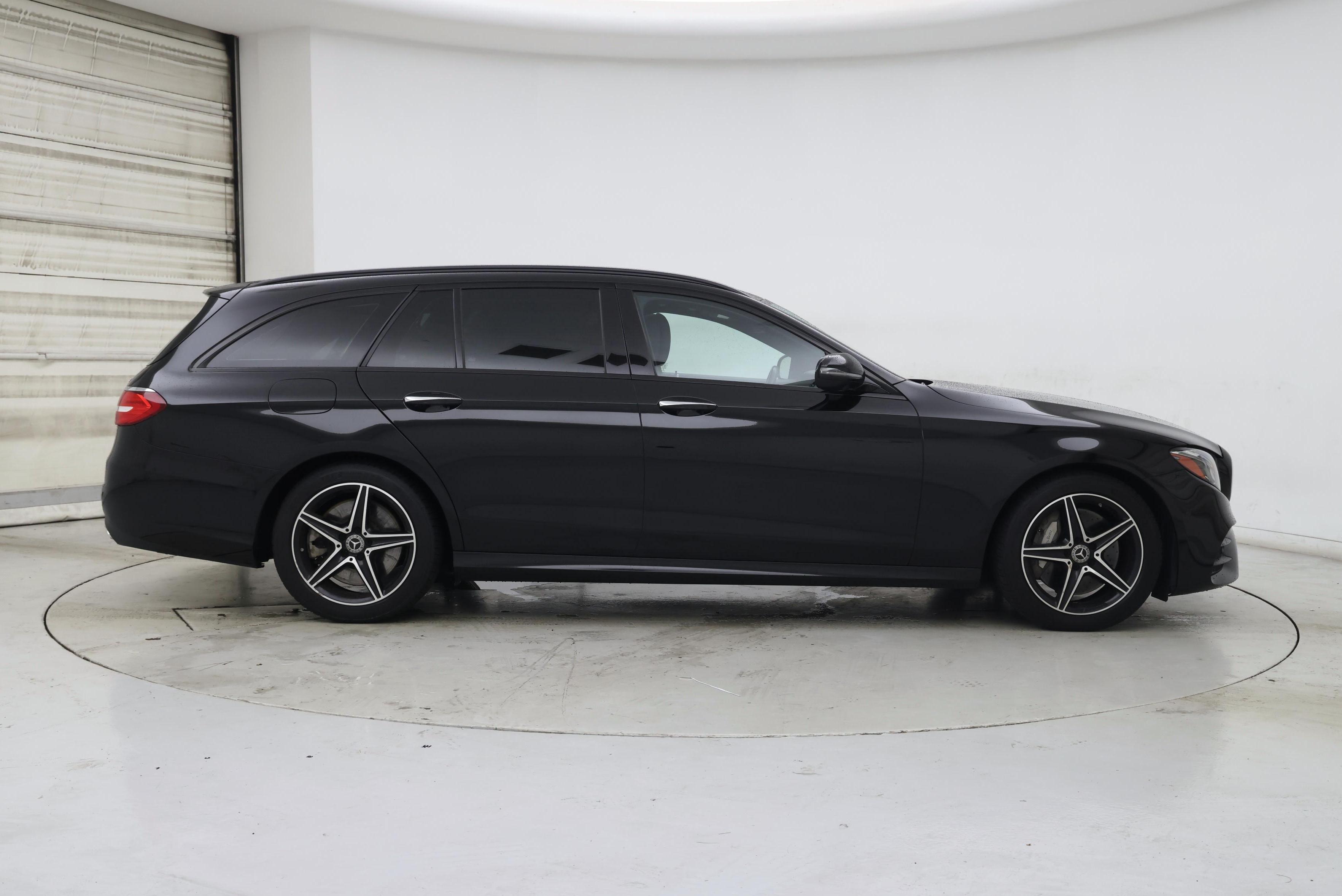 Thumbnail: 2018 Mercedes-Benz E-Class - 7