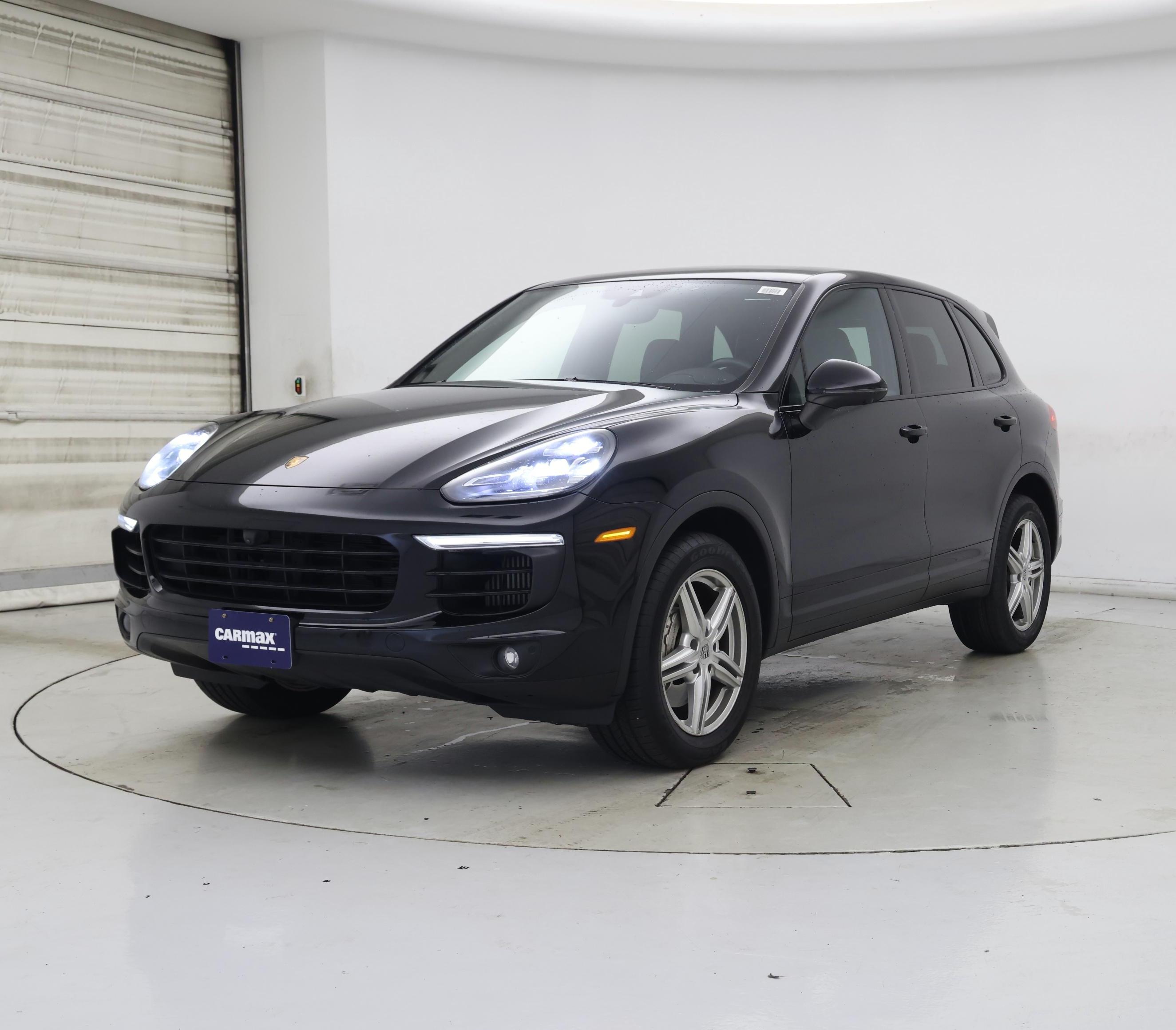 Thumbnail: 2017 Porsche Cayenne - 4