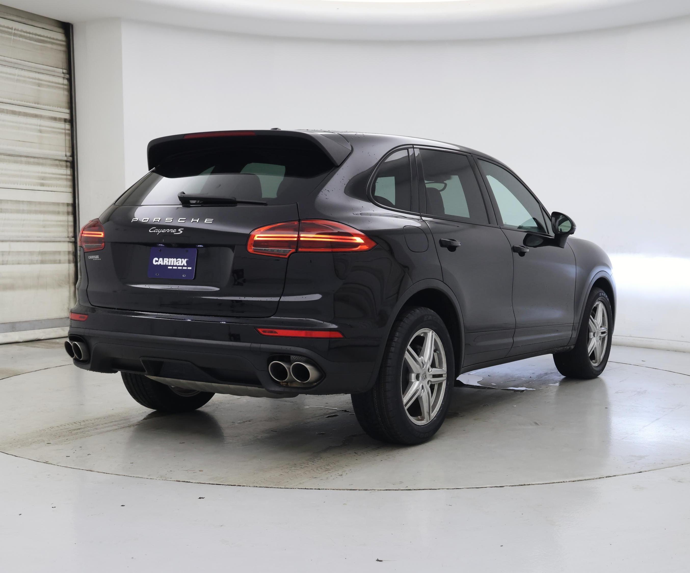 Thumbnail: 2017 Porsche Cayenne - 8