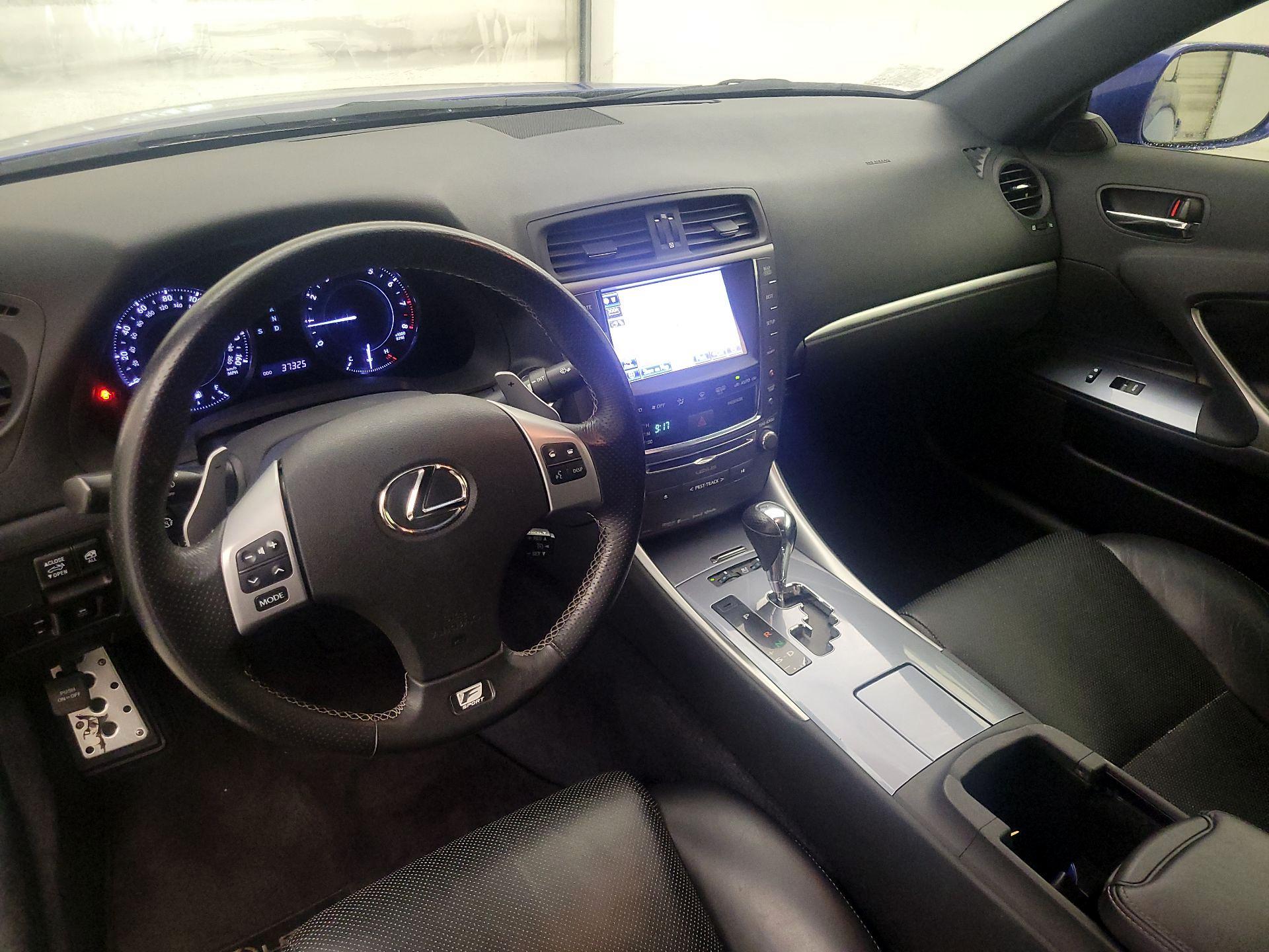 Thumbnail: 2013 Lexus IS - 9