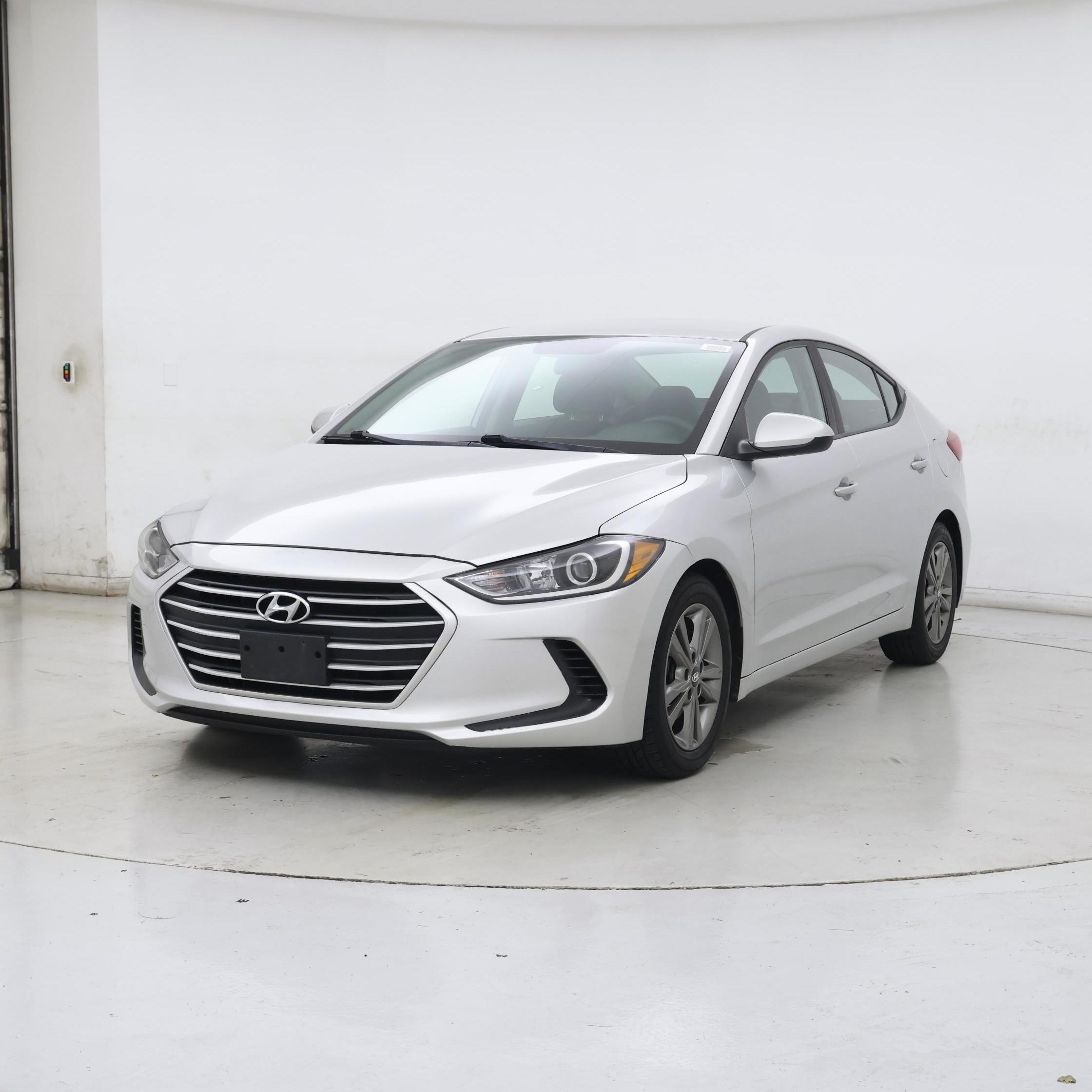 Thumbnail: 2018 Hyundai Elantra - 4